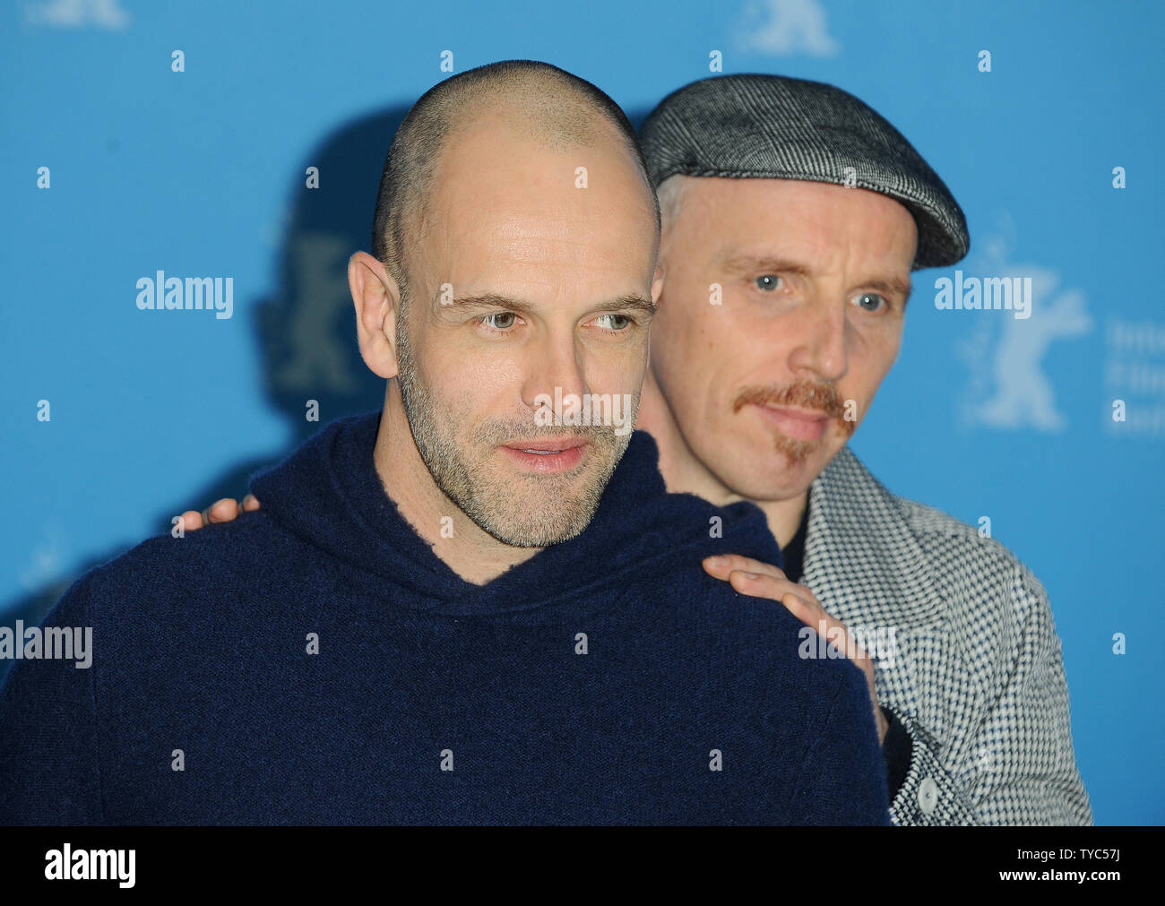 L'acteur écossais Johnny Lee Miller et l'acteur écossais Ewan Bremner assister à la photocall pour Trainspotting 2 à l'hôtel Grand Hyatt de Berlin le 10 février 2017. Photo par Paul Treadway/ UPI Banque D'Images