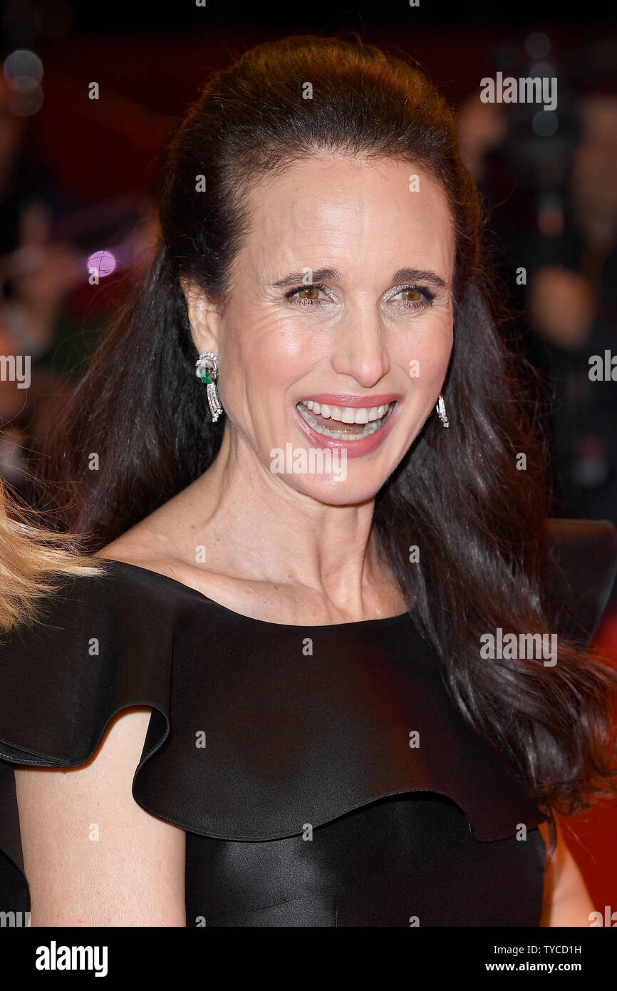 L'actrice américaine Andie MacDowell assiste à la bonté des étrangers premiere Soirée d'ouverture et de Gala la 67e Berlinale Festival International du Film de Berlin le 7 février 2019. Photo par Paul Treadway/ UPI Banque D'Images