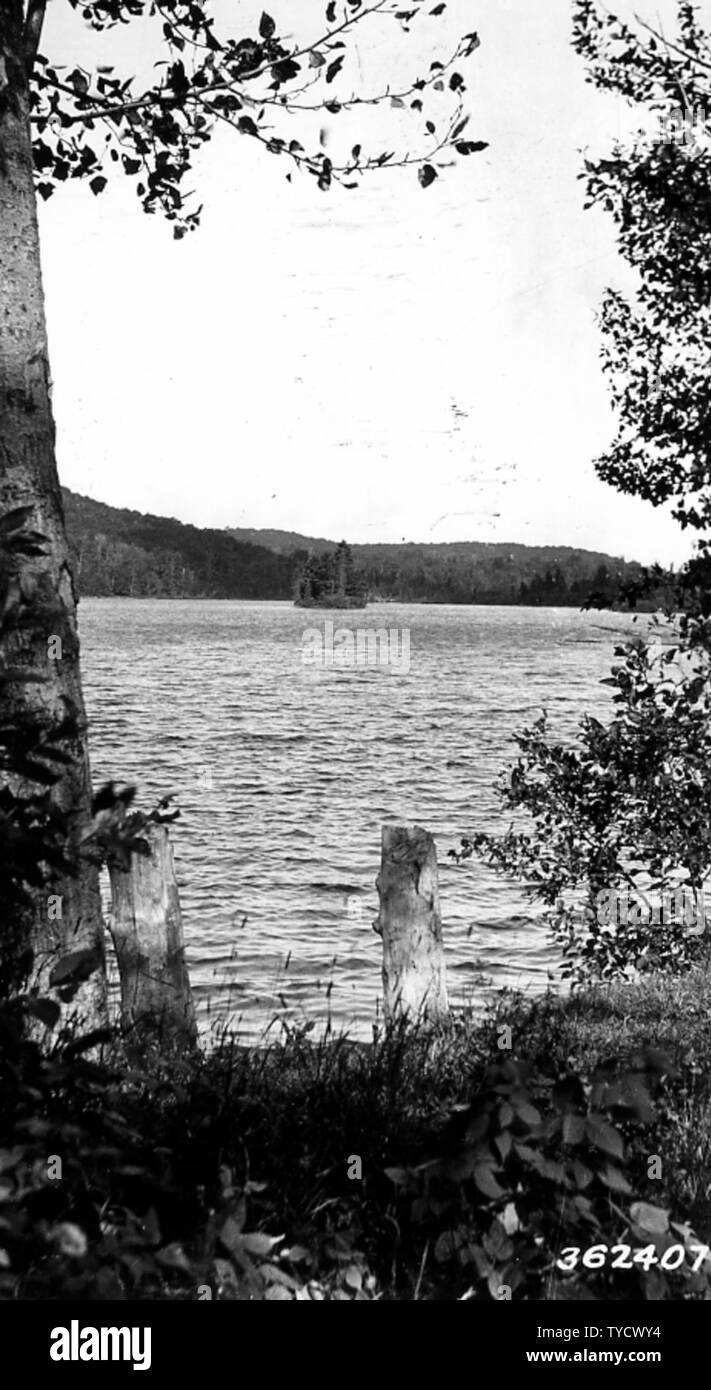 Photo de lac Perch ; Portée et contenu : sous-titre original : Lac Perch 2 miles de Muniaing Haut Michigan NF. Banque D'Images