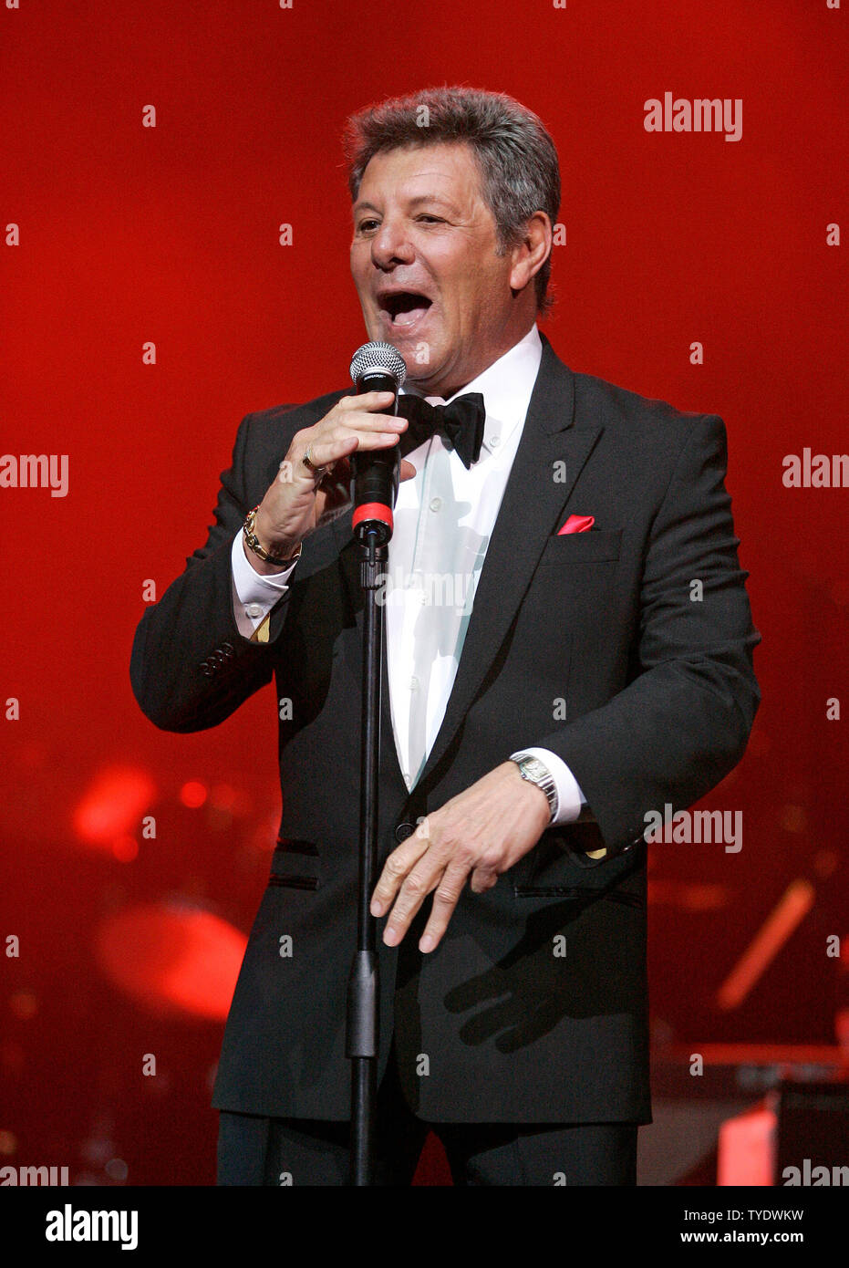 Frankie Avalon se produit en concert au Seminole Hard Rock Hotel and Casino à Hollywood, en Floride le 9 mars 2008. (Photo d'UPI/Michael Bush) Banque D'Images