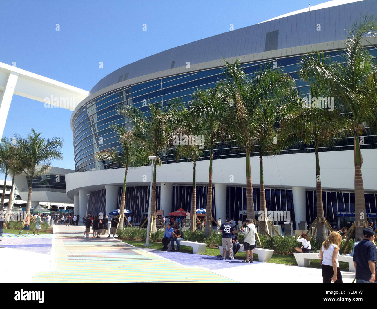 Le nouveau Miami Marlins Ball Park est titulaire d'un match amical entre les Yankees de New York et les Marlins de Miami le 1 avril 2012, à Miami, en Floride. UPI/Susan Knowles Banque D'Images