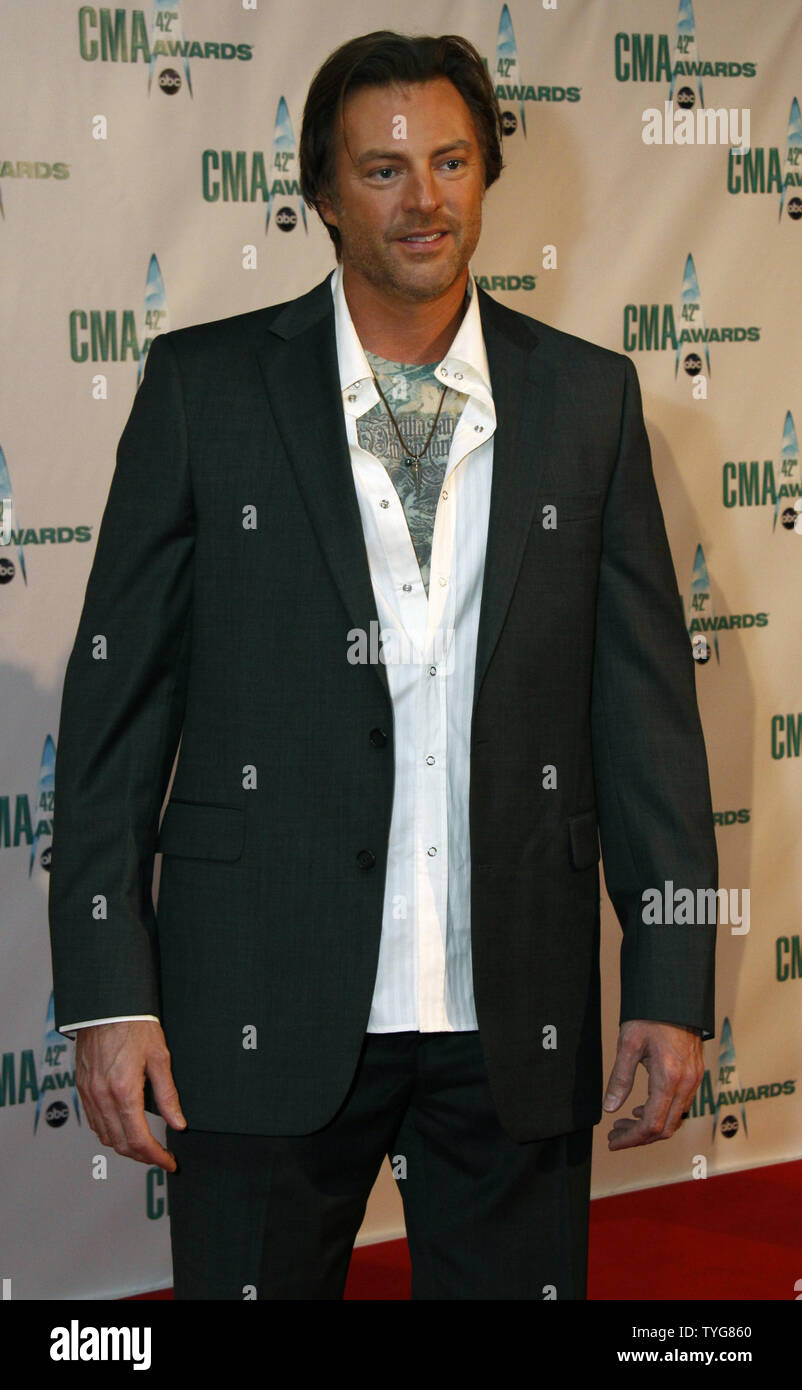 Darryl Worley arrive sur le tapis rouge à la 42e Country Music Association (CMA) awards à Nashville, Tennessee, le 12 novembre 2008. (Photo d'UPI/Frederick Breedon IV) Banque D'Images