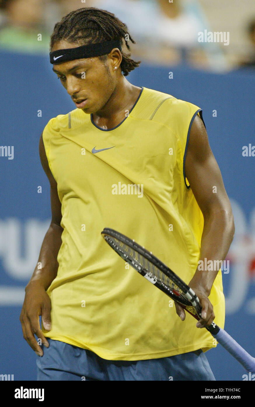 Scoville Jenkins (USA) réagit comme il perd un match de l'Espagne de Rafael Nadal, qui est classé deuxième, au cours de la première série de leur match à l'US Open le 31 août 2005 à New York. (Photo d'UPI/Monika Graff) Banque D'Images