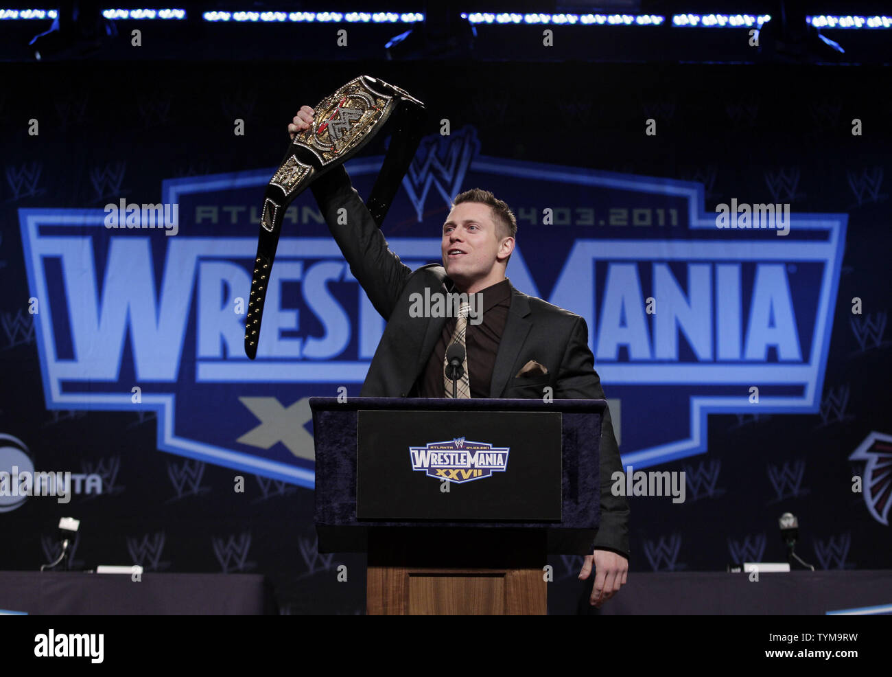 Le lutteur est Zim sur la scène du WrestleMania XXVII Conférence de presse au Hard Rock Café à New York le 30 mars 2011. UPI/John Angelillo Banque D'Images