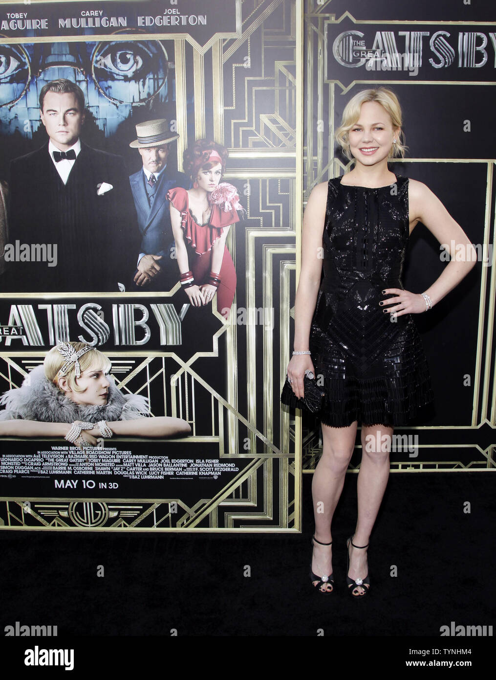 Adelaide Clemens arrive sur le tapis rouge pour la première mondiale de "Gatsby le Magnifique" à l'Avery Fisher Hall dans le Lincoln Center de New York le 1 mai 2013. UPI/John Angelillo Banque D'Images