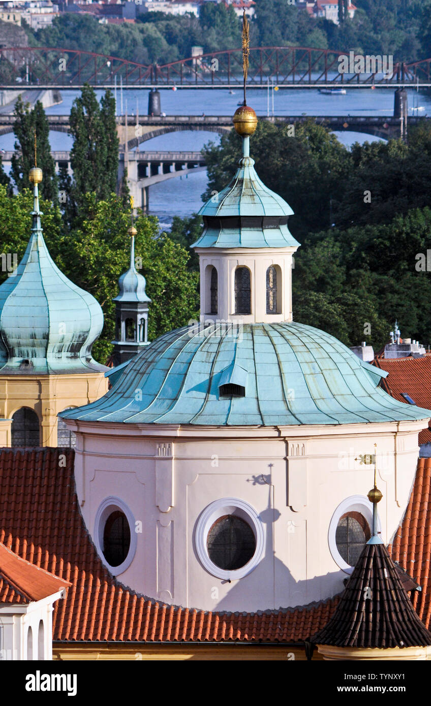 Église Saint Nicolas (Malá Strana), Prague, République Tchèque Banque D'Images