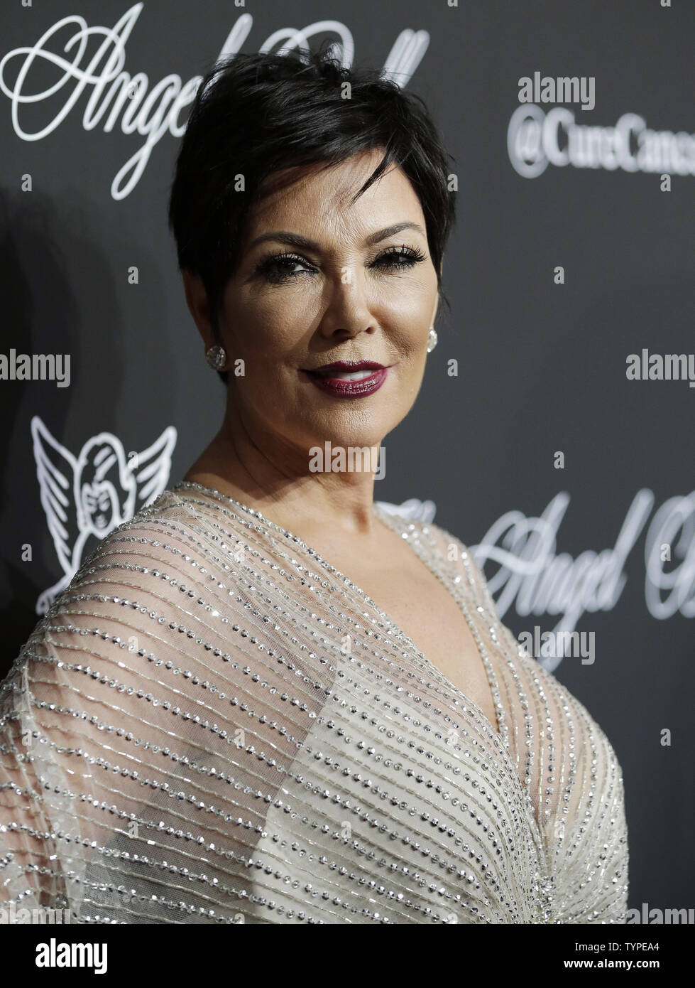 Kris Jenner arrive sur le tapis rouge à Gabrielle's Angel Foundation héberge Angel Ball 2014 au Cipriani à New York le 20 octobre 2014. Gabrielle's Angel Foundation pour la recherche contre le cancer a été créée en 1966 par Denise riche. UPI/John Angelillo Banque D'Images