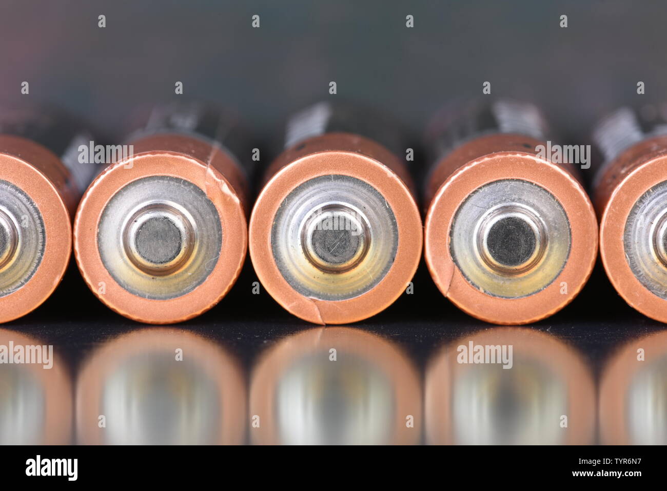 Pile alcaline aa ligne gros plan taille Banque D'Images