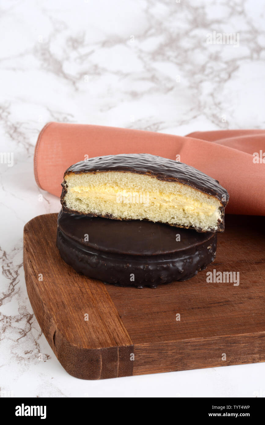 Chocolate Victoria Sandwich Banque D Image Et Photos Alamy