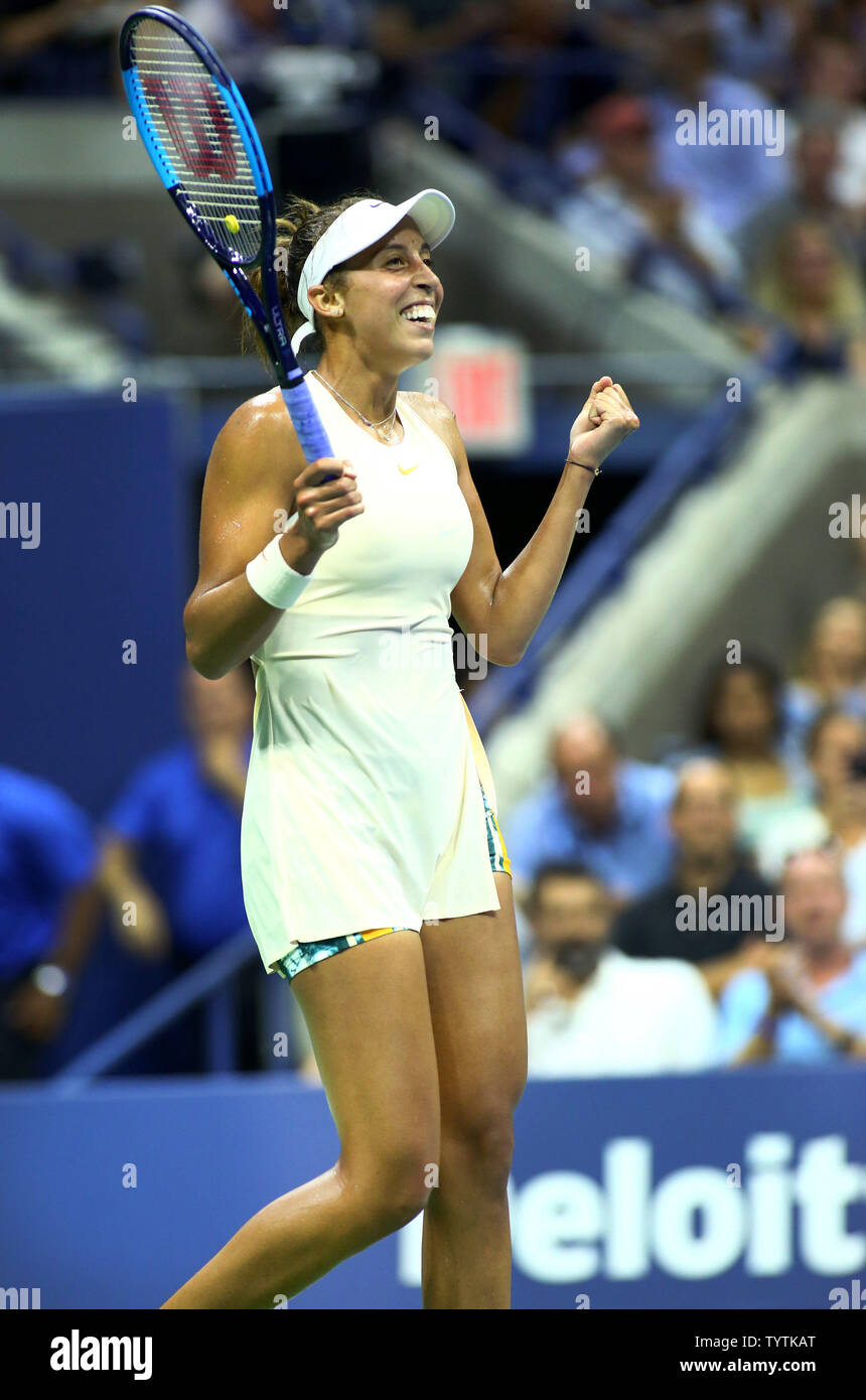 Les clés de la Madison USA célèbre après avoir battu Carla Su‡rez Navarro de l'Espagne en deux sets de leur quart de finale de l'Arthur Ashe Stadium en 2018 à l'US Open Tennis Championships à l'USTA Billie Jean King National Tennis Center à New York le 5 septembre 2018. Keys a gagné 6-4, 6-3. Monika Graff/UPI Banque D'Images