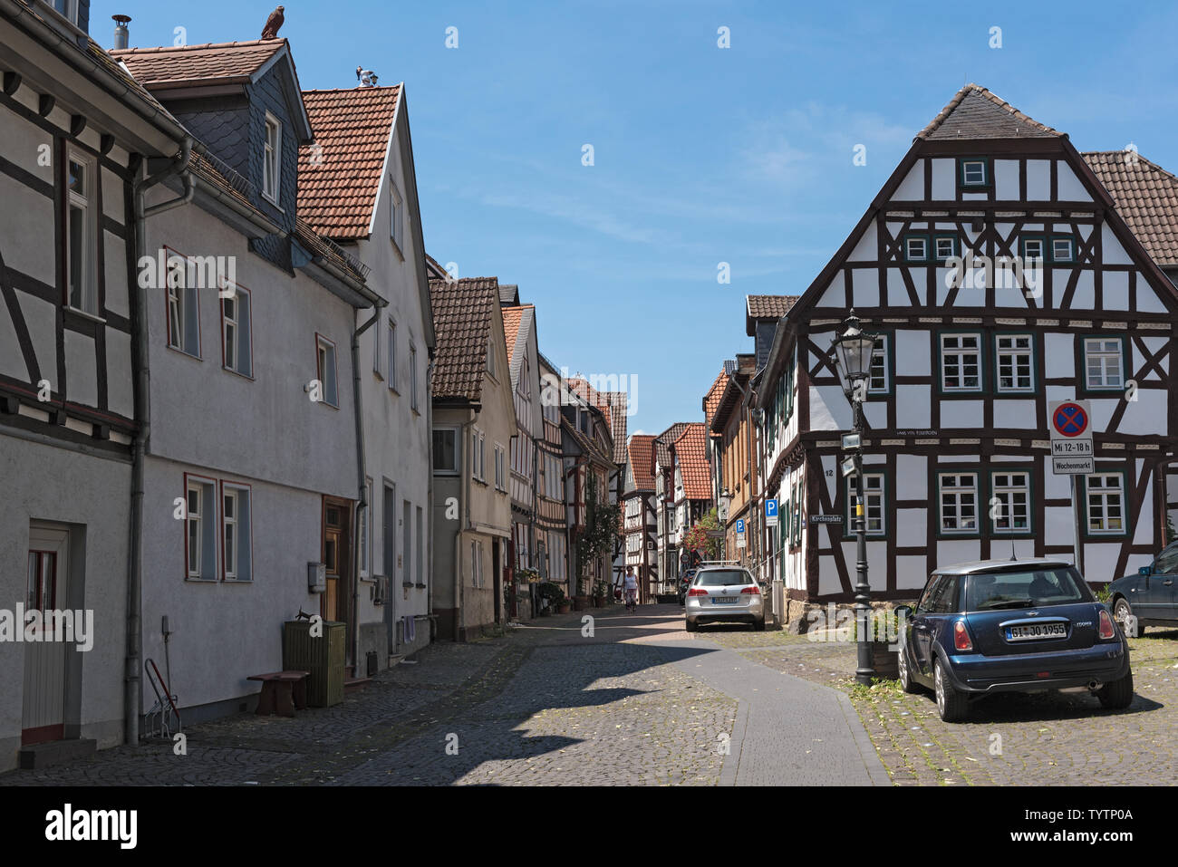 Petite rue avec des maisons à colombages en Allemagne hesse-liche Banque D'Images