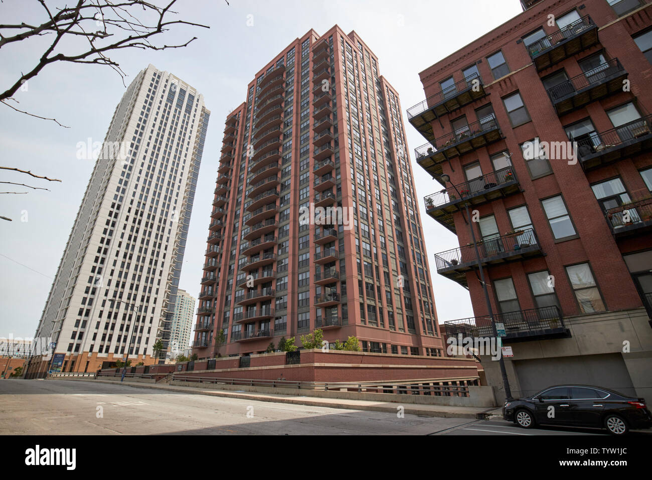 Échelon et Kinzie Gare tour résidentielle condos immobilier à Chicago IL États-unis Banque D'Images