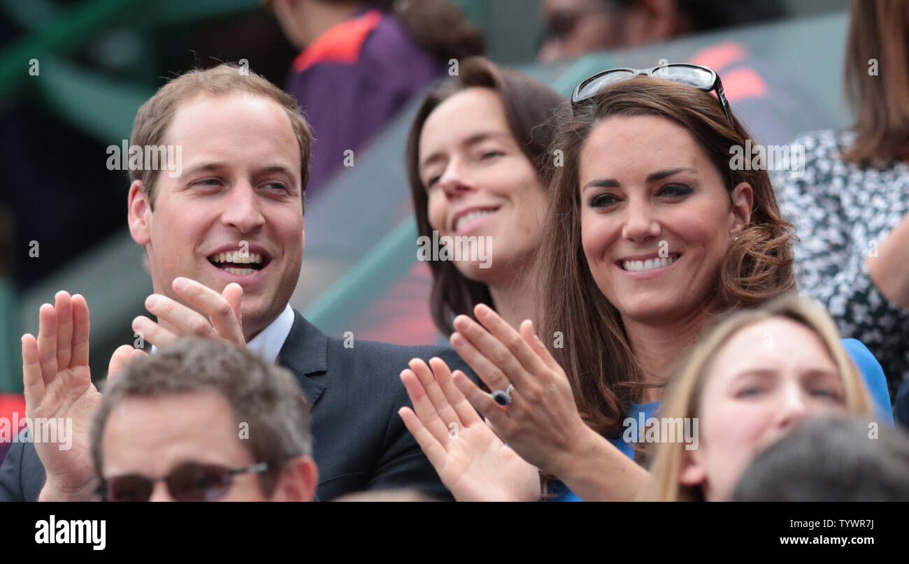 William et Kate Le duc et la duchesse de Cambridge, regarder les Hommes remporteront Tennis à la London 2012 Jeux Olympiques d'été le 02 août 2012, à Wimbledon, Londres. UPI/Hugo Philpott Banque D'Images