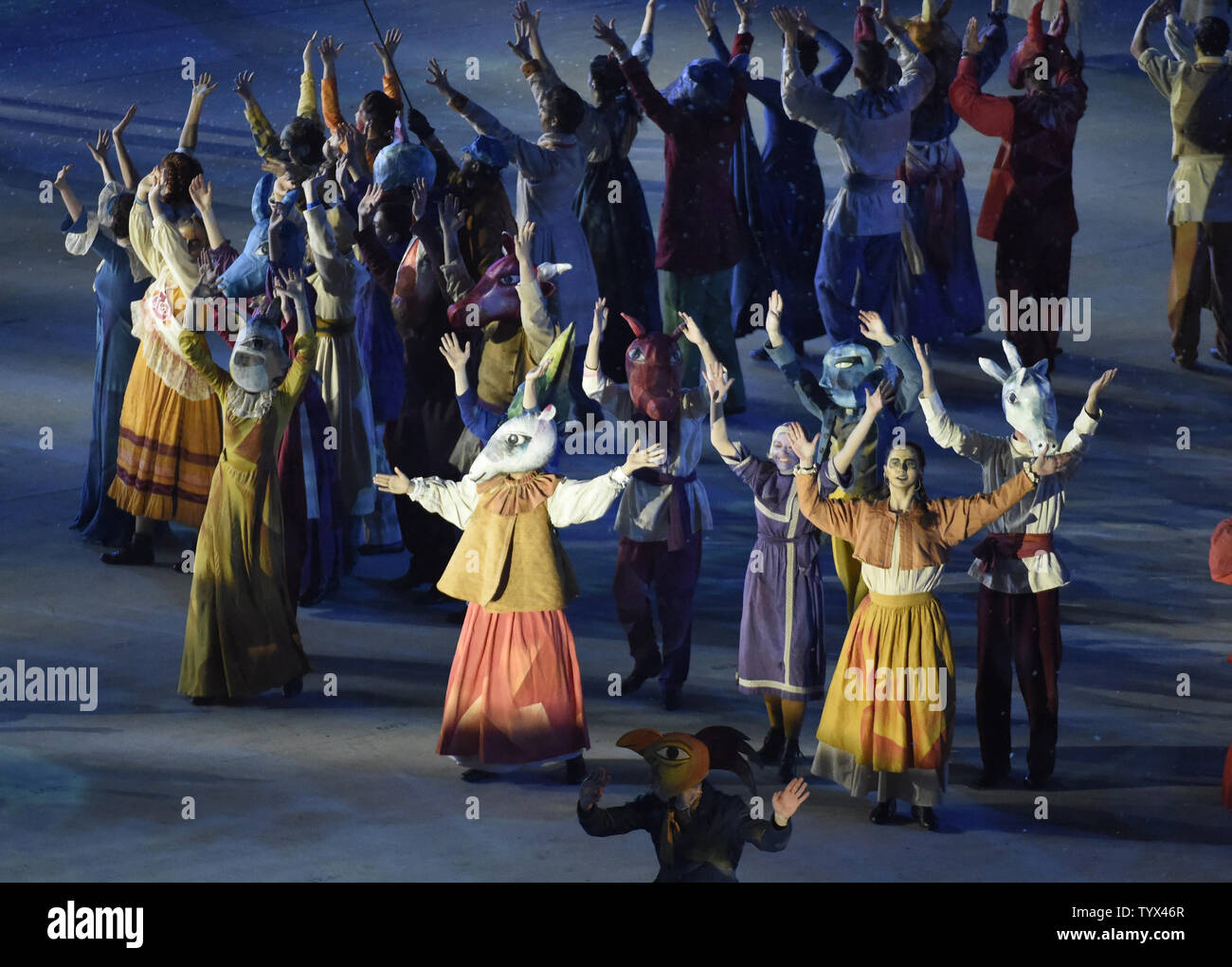 Effectuer les acteurs au cours de la cérémonie de clôture au Jeux Olympiques d'hiver de 2014 à Sotchi le 23 février 2014 à Sotchi, Russie. UPI/Kevin Dietsch Banque D'Images