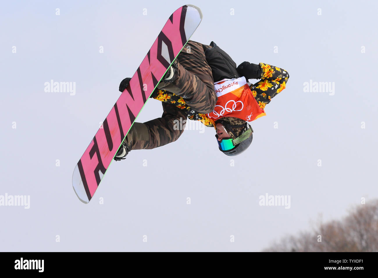 Le suisse Nicolas Huber lance sur le kicker dans la première exécution de la deuxième chaleur du slopestyle hommes journée événement sur l'un des Jeux Olympiques d'hiver de Pyeongchang 2018 au Phoenix parc de neige à Pyeongchang, Corée du Sud, le 10 février 2018. Huber placé 16e et ne se déplace pas pour les finales. Photo de Matthew Healey/UPI Banque D'Images Le suisse Nicolas Huber lance sur le kicker dans la première exécution de la deuxième chaleur du slopestyle hommes journée événement sur l'un des Jeux Olympiques d'hiver de Pyeongchang 2018 au Phoenix parc de neige à Pyeongchang, Corée du Sud, le 10 février 2018. Huber placé 16e et ne se déplace pas pour les finales. Photo de Matthew Healey/UPI Banque D'Images