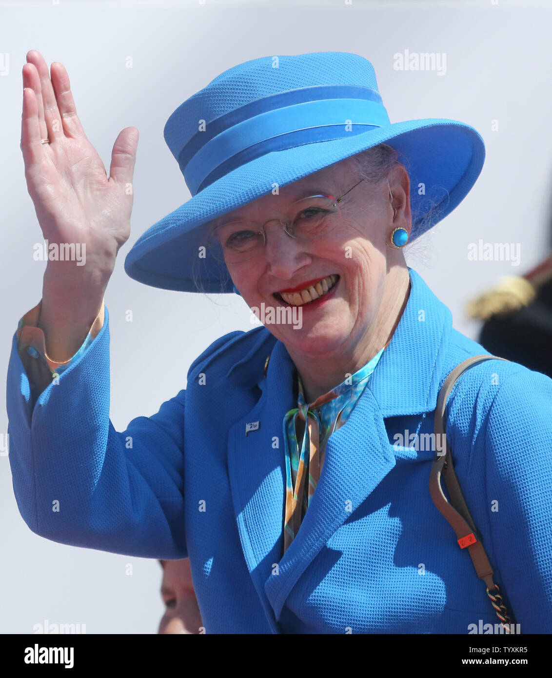 La Reine Margrethe II de Danemark arrive à Sword Beach à Ouistreham pour assister à la cérémonie commémorant le 70e anniversaire du débarquement en Normandie de la France le 6 juin 2014. UPI/David Silpa Banque D'Images