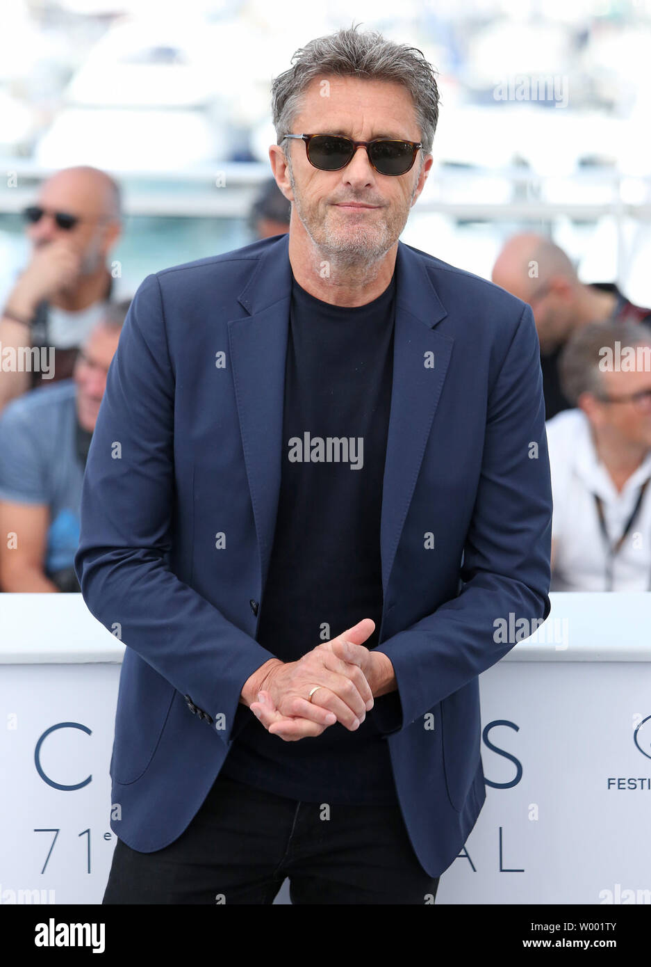 Pawel Pawlikowski arrive à un photocall pour le film "guerre froide" au cours de la 71e assemblée annuelle du Festival International du Film de Cannes à Cannes, France le 11 mai 2018. Photo de David Silpa/UPI Banque D'Images