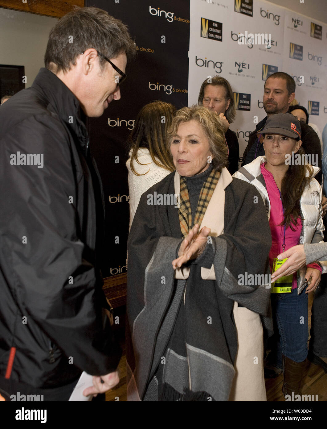 Coprésident de la Coalition créative et l'acteur Tim Daly répond aux États-Unis avec la sénatrice Barbara Boxer (D-CA) à la réception pour Creative Coalition 'réfugiés climatiques' au Festival de Sundance 2010 le 24 janvier 2010 à Park City, Utah. UPI/Gary C. Caskey.. Banque D'Images