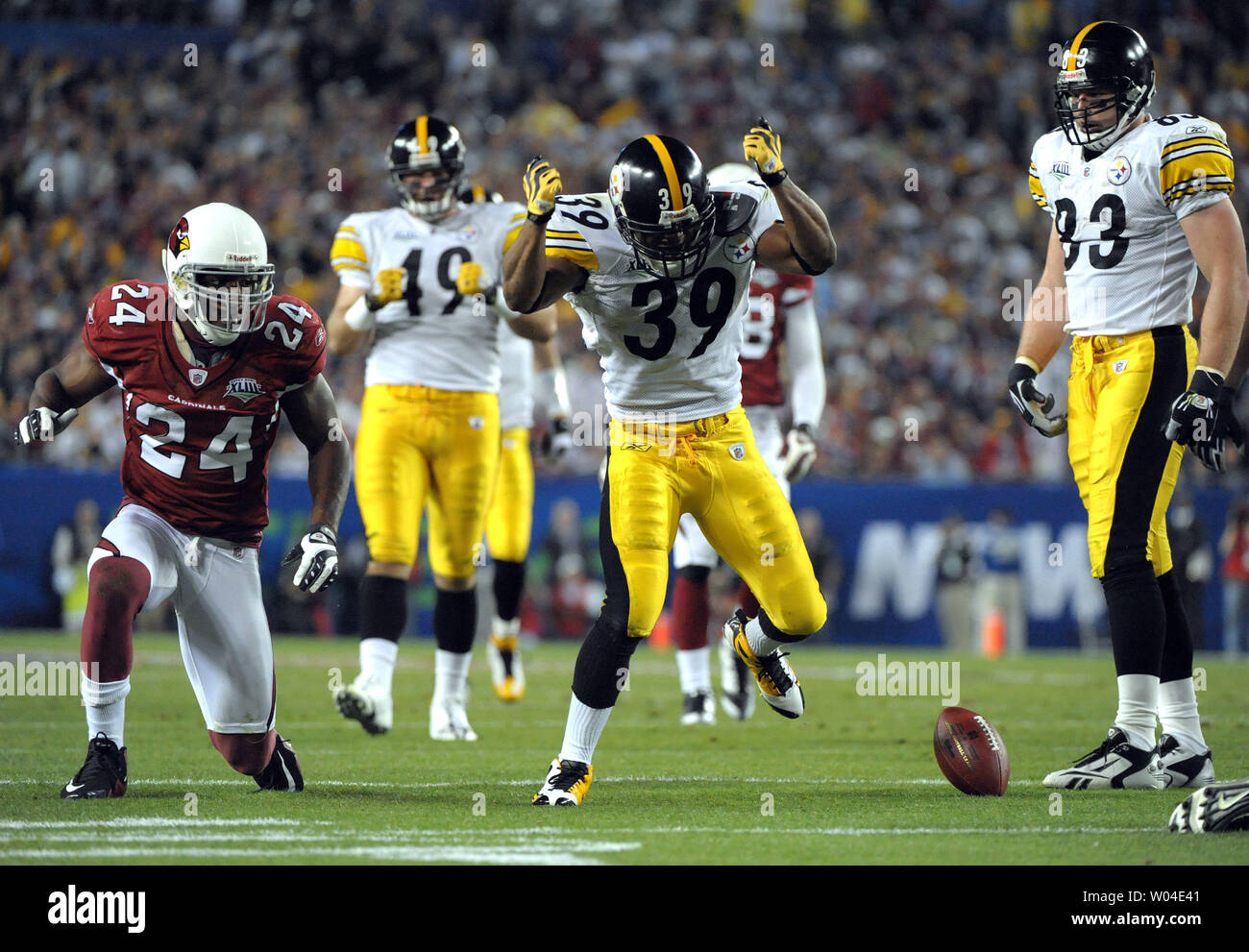 Pittsburgh Steelers Willie Parker célèbre running back après l'aspiration de 8 mètres contre les Arizona Cardinals au cours du premier trimestre de Super Bowl XLIII chez Raymond James Stadium de Tampa, Floride, le 1 février 2009. (UPI Photo/Kevin Dietsch) Banque D'Images