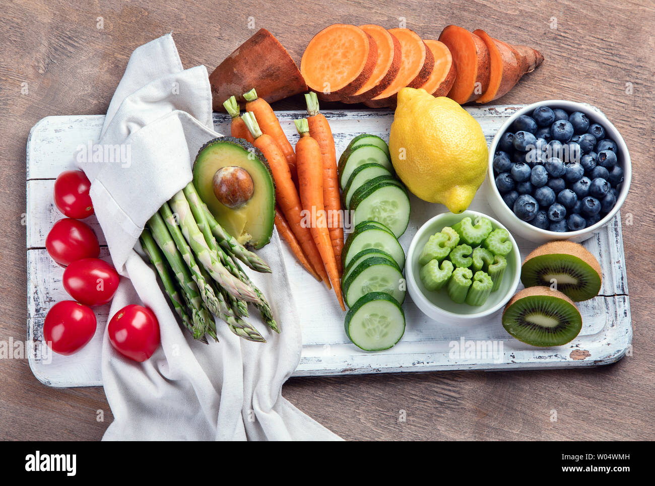 Les meilleurs aliments alcalines élevées. Végétalien, régime alcalin concept Banque D'Images