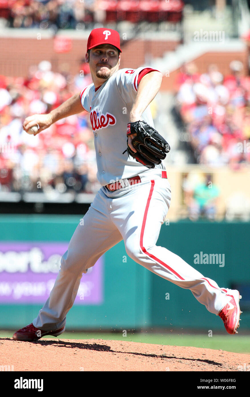 Le lanceur des Phillies de Philadelphie Adam Eaton offre un pitch au Cardinals de Saint-Louis dans la deuxième manche au Busch Stadium de Saint-Louis le 14 juin 2008. Saint Louis a gagné le match 3-2. (Photo d'UPI/Bill Greenblatt) Banque D'Images