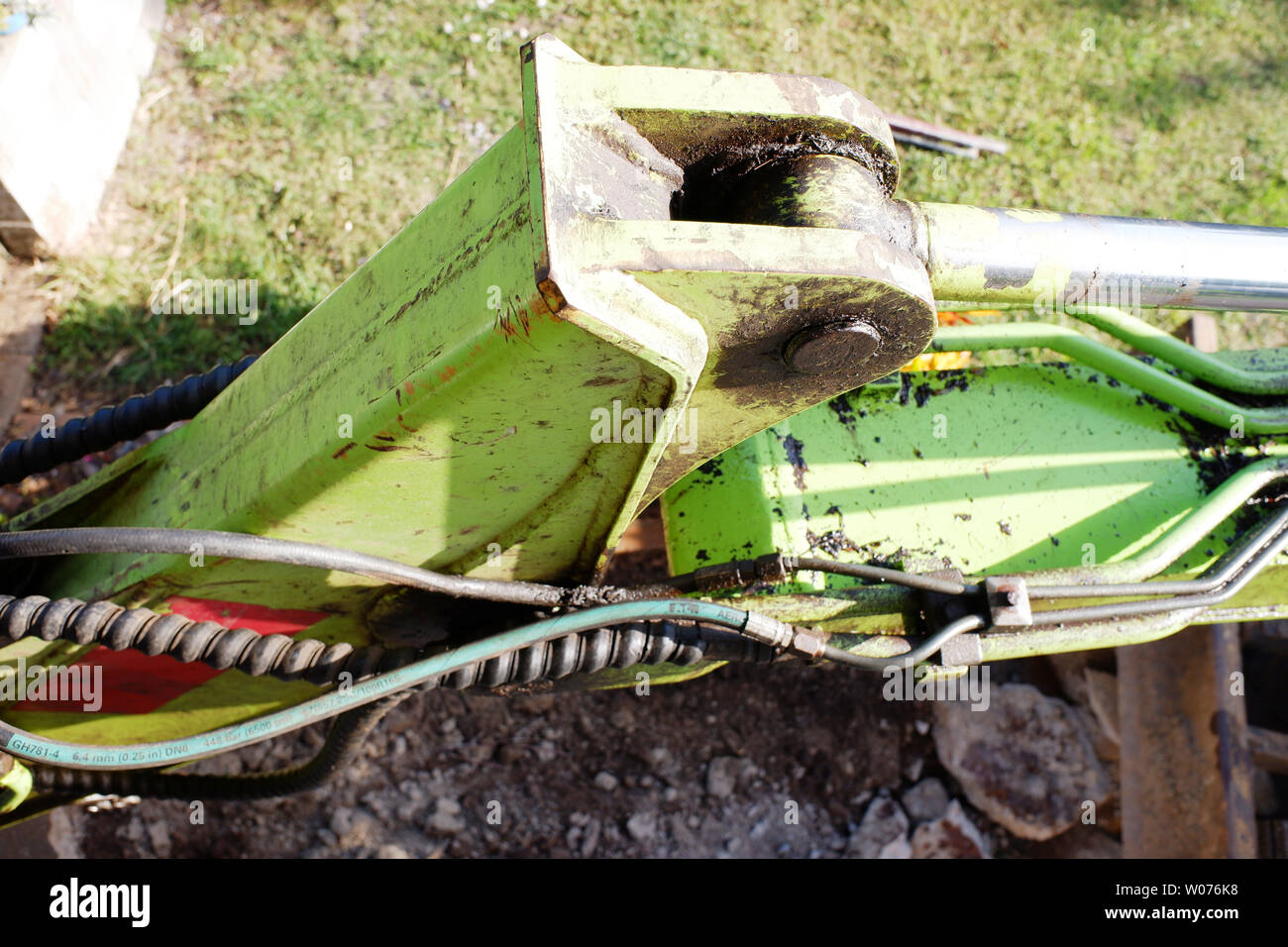 Au travail acharné de l'excavateur Banque D'Images