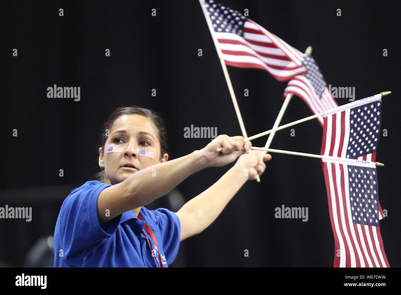 Une femme montre son soutien aux Etats-Unis au cours de la Fed Cup Tennis 2014 éliminatoires Groupe mondial contre la France à la Chaifetz Arena à St Louis le 20 avril 2014. UPI Bill Greenblatt Banque D'Images