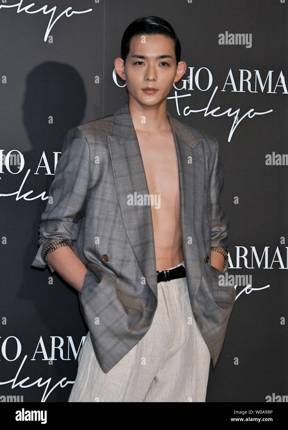 Acteur japonais Ryo Ryusei assiste à une séance de photos pour le 'Giorgio Armani Collection Croisière 2020" à Tokyo, Japon le 24 mai 2019. Photo par Keizo Mori/UPI Banque D'Images