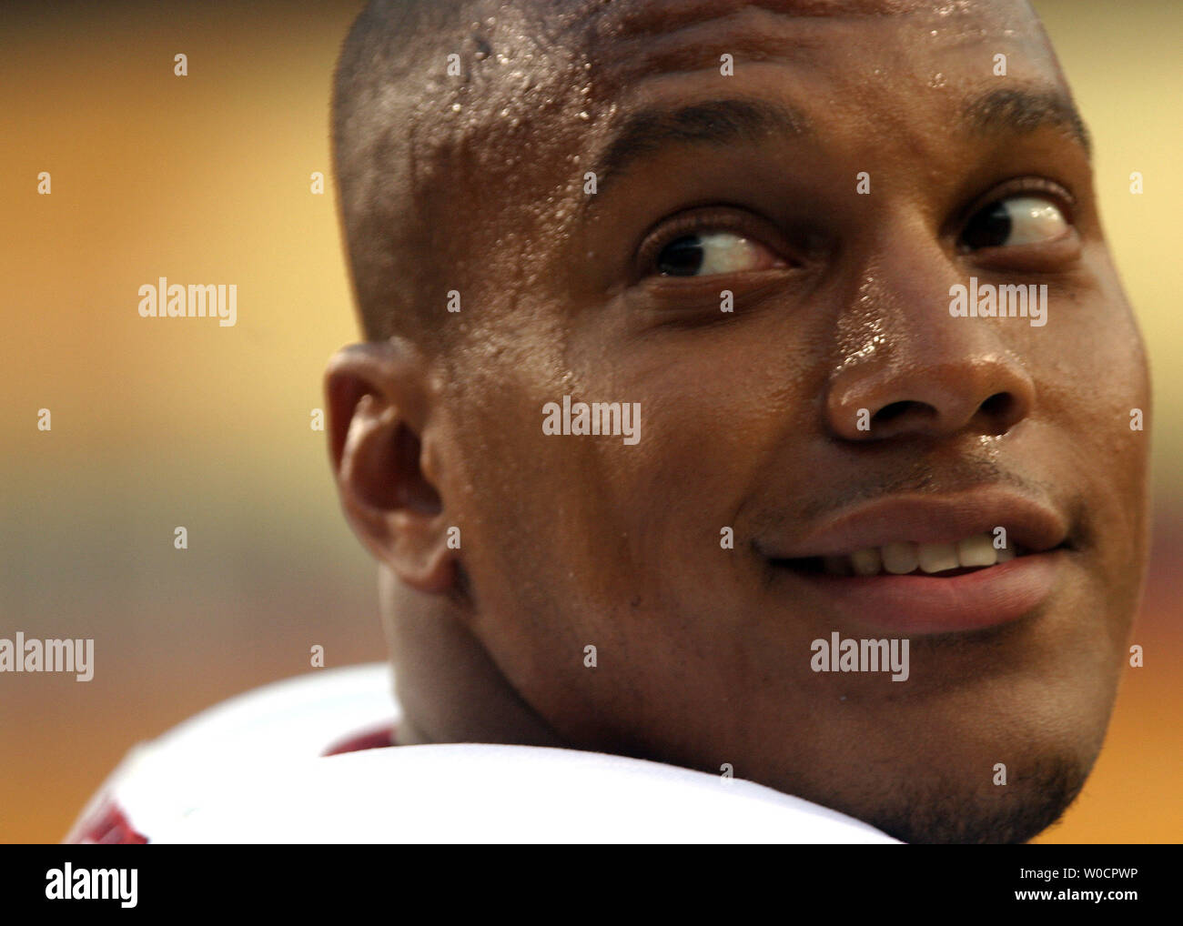 Ladell Betts (46) des Redskins de Washington se réchauffe avant leur match contre les Steelers de Pittsburgh à Fed Ex Field à Landover, MD Le 26 août 2005. (UPI Photo/Kevin Dietsch) Banque D'Images