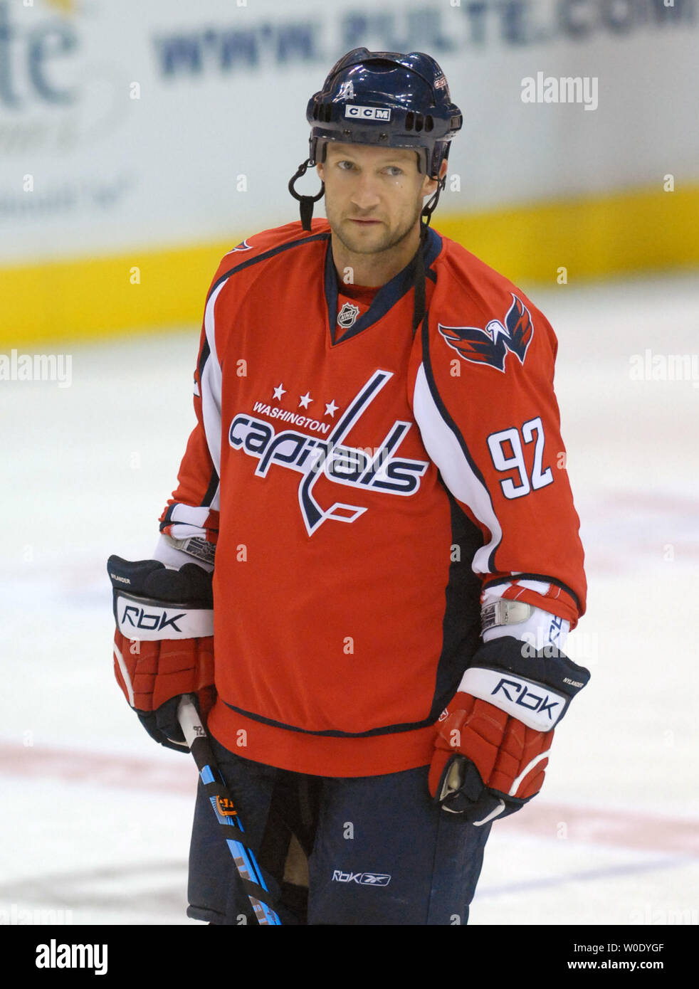 Les Capitals de Washington Michael Nylander, à partir de la Suède, se réchauffe-up avant de jouer contre les Hurricanes de la Caroline au Verizon Center à Washington le 6 octobre 2007. (Photo d'UPI/Alexis C. Glenn) Banque D'Images
