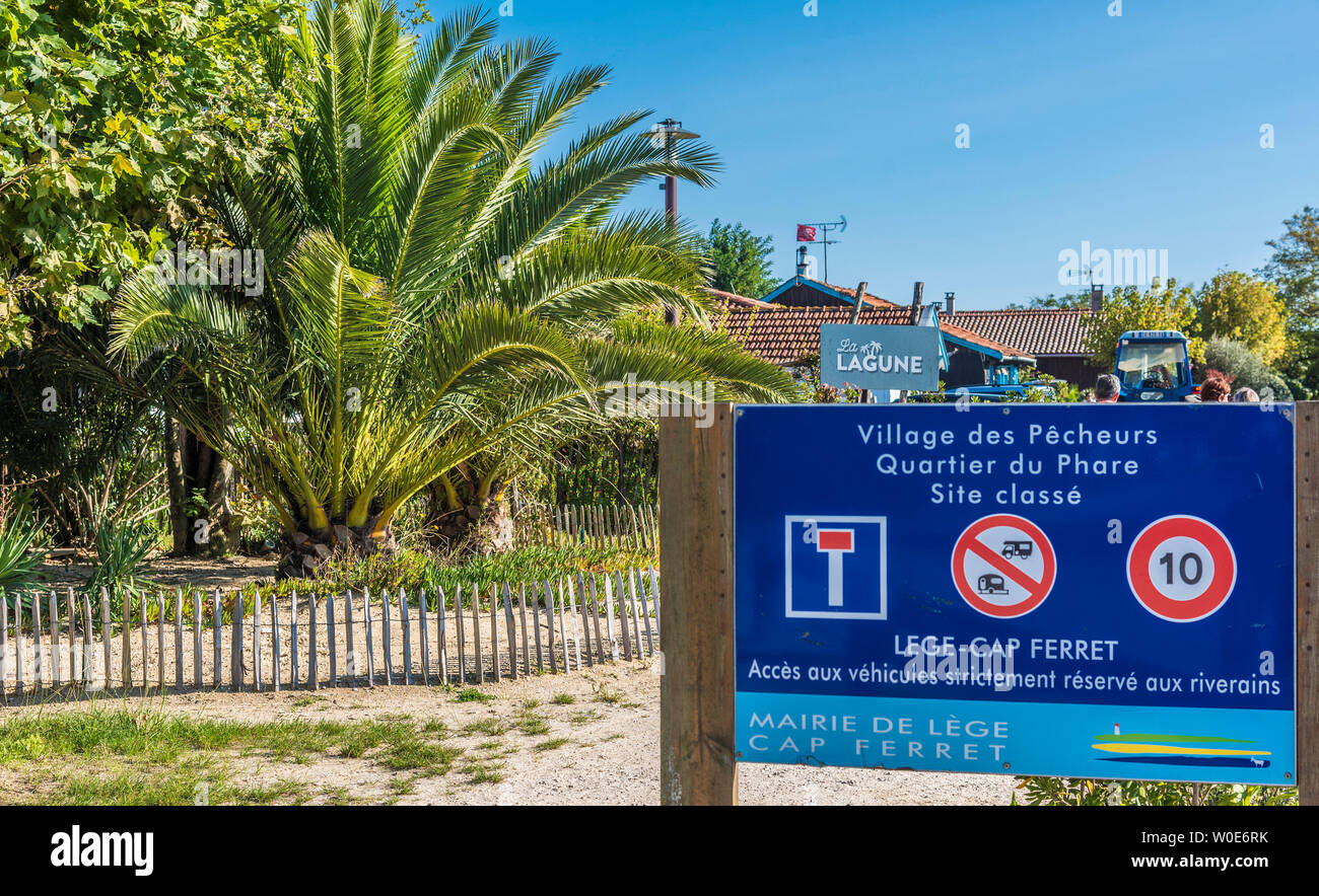 France, Gironde, Arcachon, Cap-Ferret, village de pêcheurs du quartier maritime Phare Banque D'Images