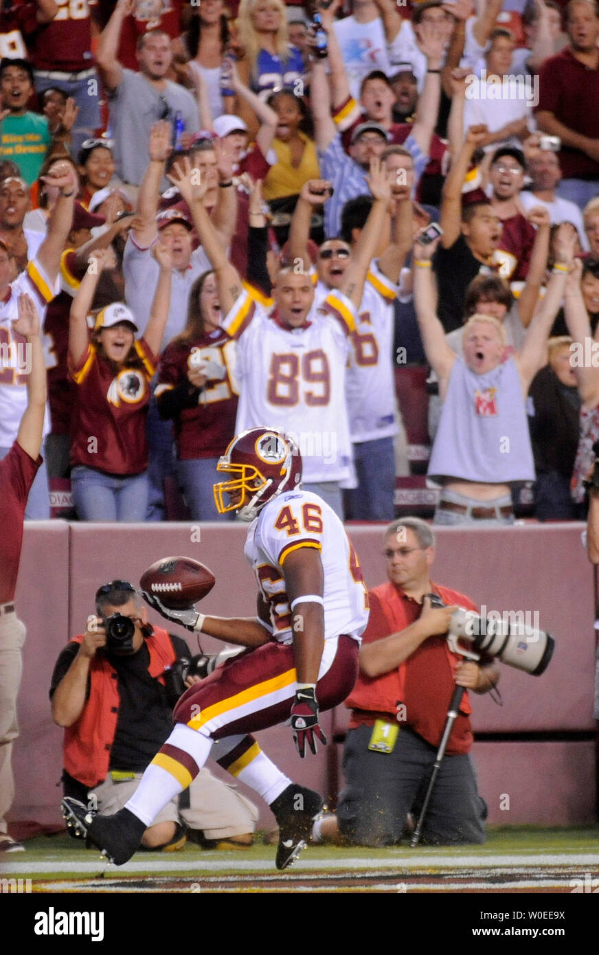 Redskins de Washington d'utiliser de nouveau Ladell Betts complète une réception de 12 verges contre les Bills de Buffalo au cours du deuxième trimestre de leur match pré-saison à FedEx Field à Landover, Maryland le 9 août 2008. (UPI Photo/Kevin Dietsch) Banque D'Images