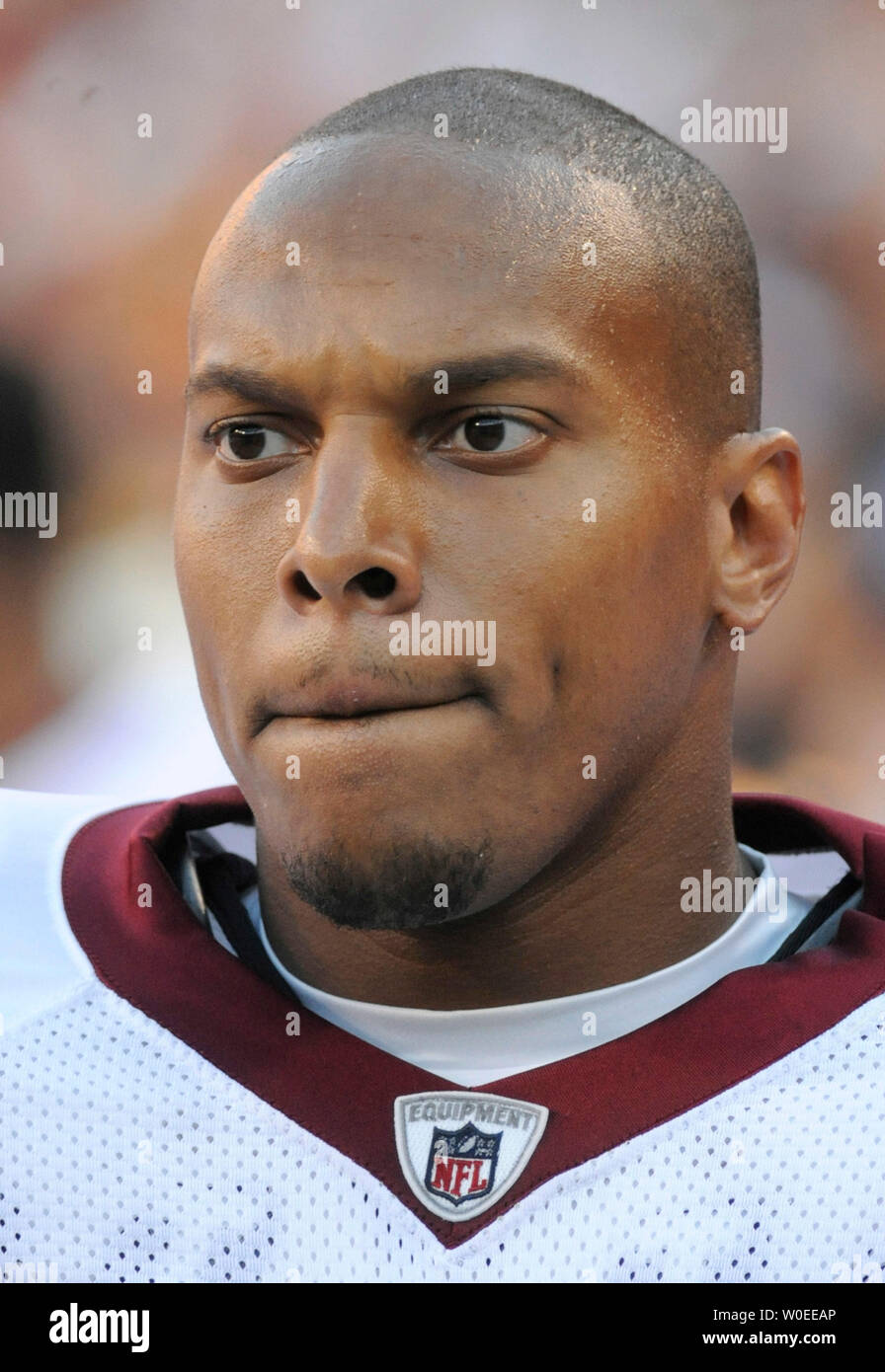 Redskins de Washington Ladell Betts est vu sur le banc pendant les Redskins match pré-saison contre les Bills de Buffalo au FedEx Field à Landover, Maryland le 9 août 2008. (UPI Photo/Kevin Dietsch) Banque D'Images