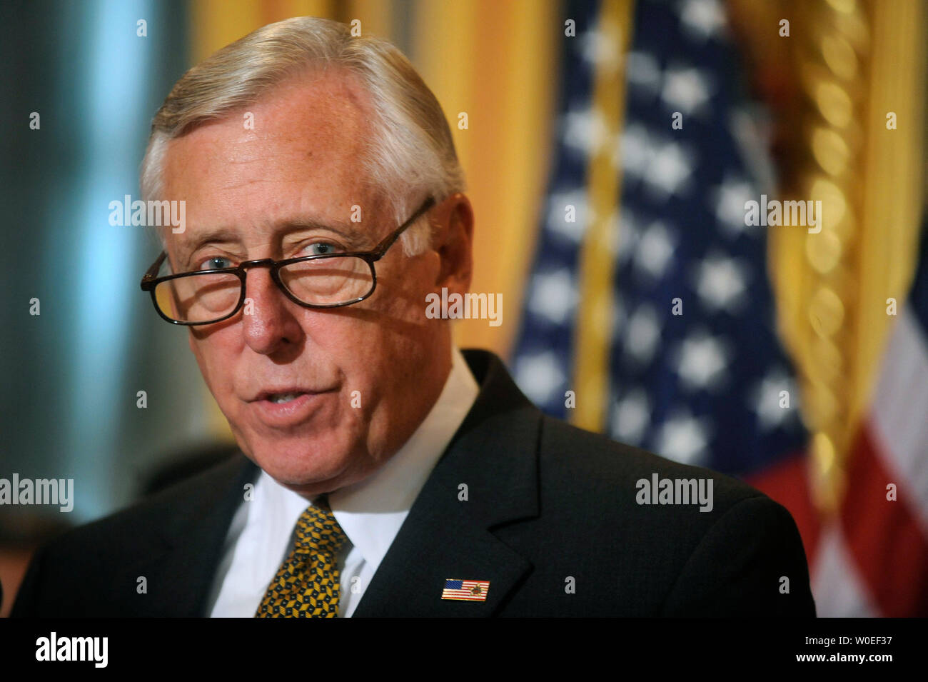 Chambre au chef de la majorité Steny Hoyer (D-MD) parle au sujet de la prochaine Chambre vote sur la sécurité énergétique globale et Loi sur la protection des consommateurs à Washington le 16 septembre 2008. Le projet de loi serait déjà ouvert des zones réglementées pour le forage en mer et de fournir des incitatifs en matière d'énergie renouvelable. (UPI Photo/Kevin Dietsch) Banque D'Images