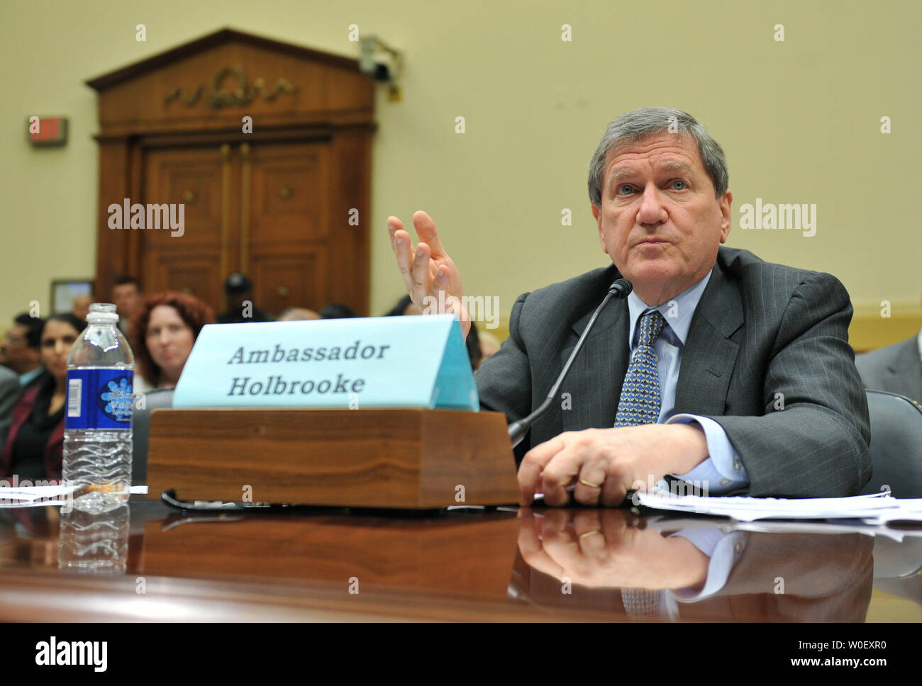 L'Envoyé spécial des États-Unis pour l'Afghanistan et le Pakistan, Richard Holbrooke témoigne devant un comité des relations étrangères de la Chambre audience du Pakistan à Washington le 5 mai 2009. (UPI Photo/Kevin Dietsch) Banque D'Images