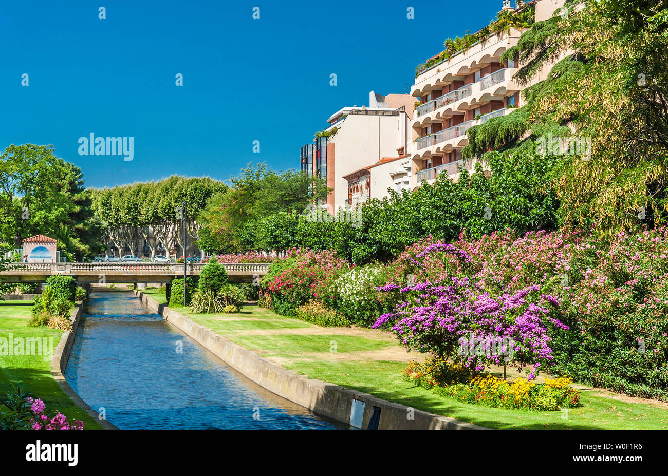 La France, l'Occitanie, Pyrénées Orientales, Perpignan, la rivière Têt canalisable Banque D'Images