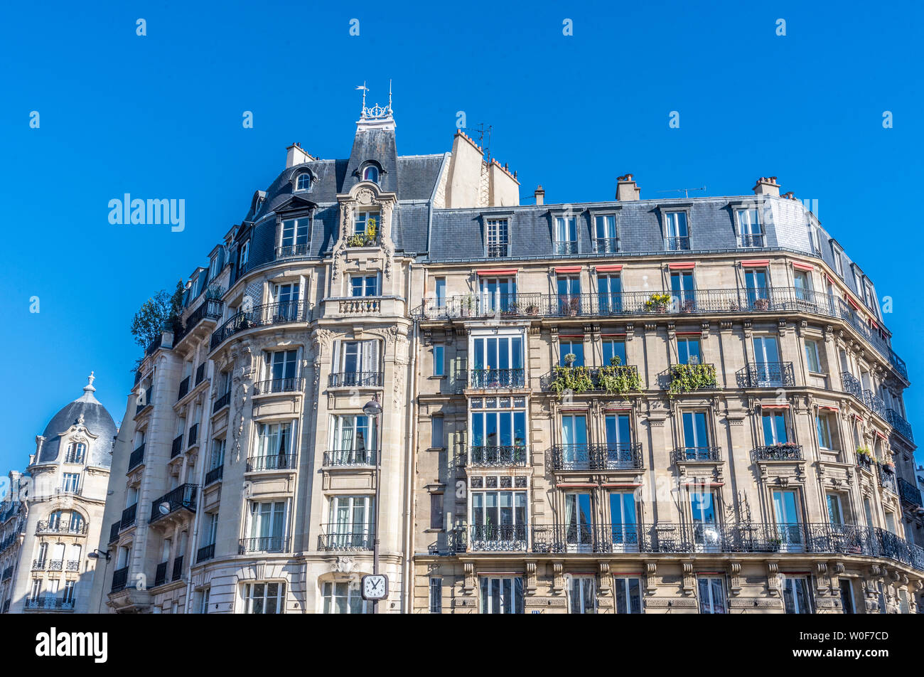 Paris boulevard raspail Banque de photographies et d’images à haute ...