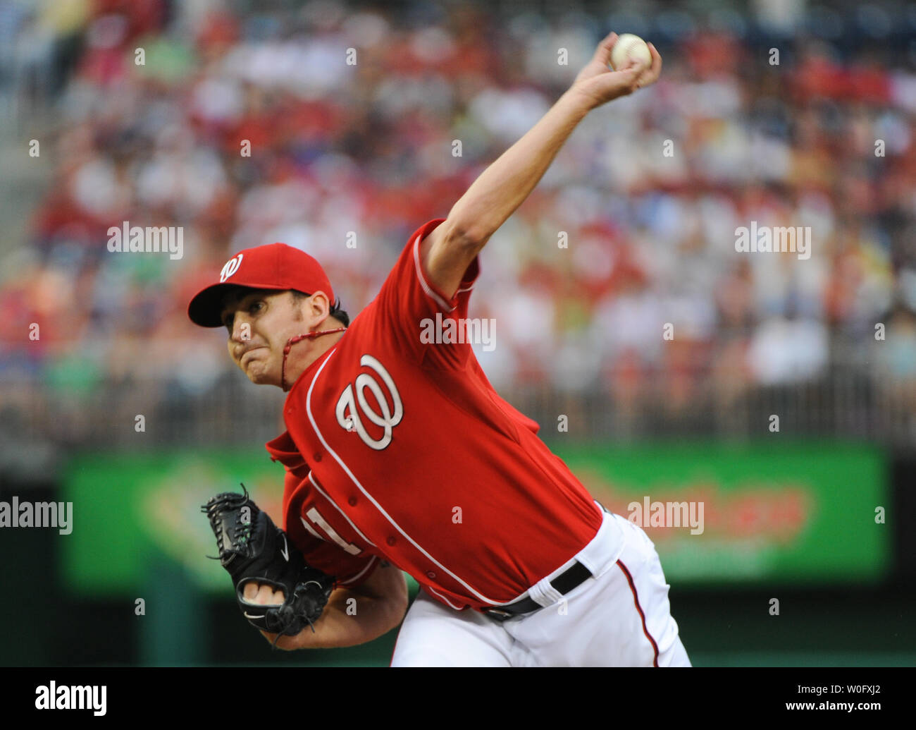 Nationals de Washington John Lannan emplacements contre les Phillies de Philadelphie au Championnat National Park à Washington le 1er août 2010. UPI/Alexis C. Glenn Banque D'Images