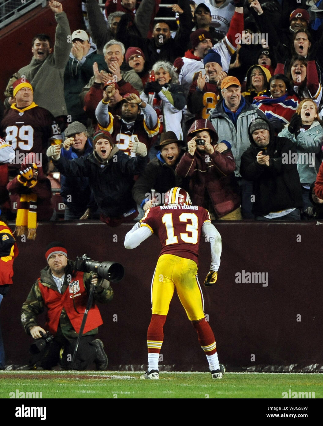 Redskins de Washington le receveur Anthony Armstrong célèbre son quatrième trimestre réception touchdown contre les Giants de New York au FedEx Field à Landover, Maryland le 2 janvier 2010. Les Giants ont remporté 17-14. UPI/Roger L. Wollenberg Banque D'Images