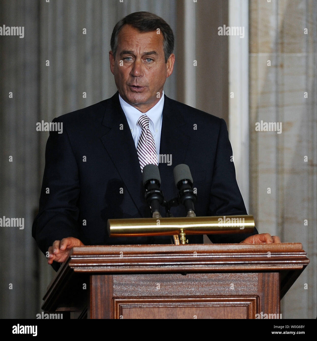 La Présidente de la Chambre John Boehner, R-OH, parle au cours d'une cérémonie marquant le 50e anniversaire du Président John F. Kennedy's inauguration sur la colline du Capitole à Washington le 20 janvier 2011. UPI/Roger L. Wollenberg Banque D'Images