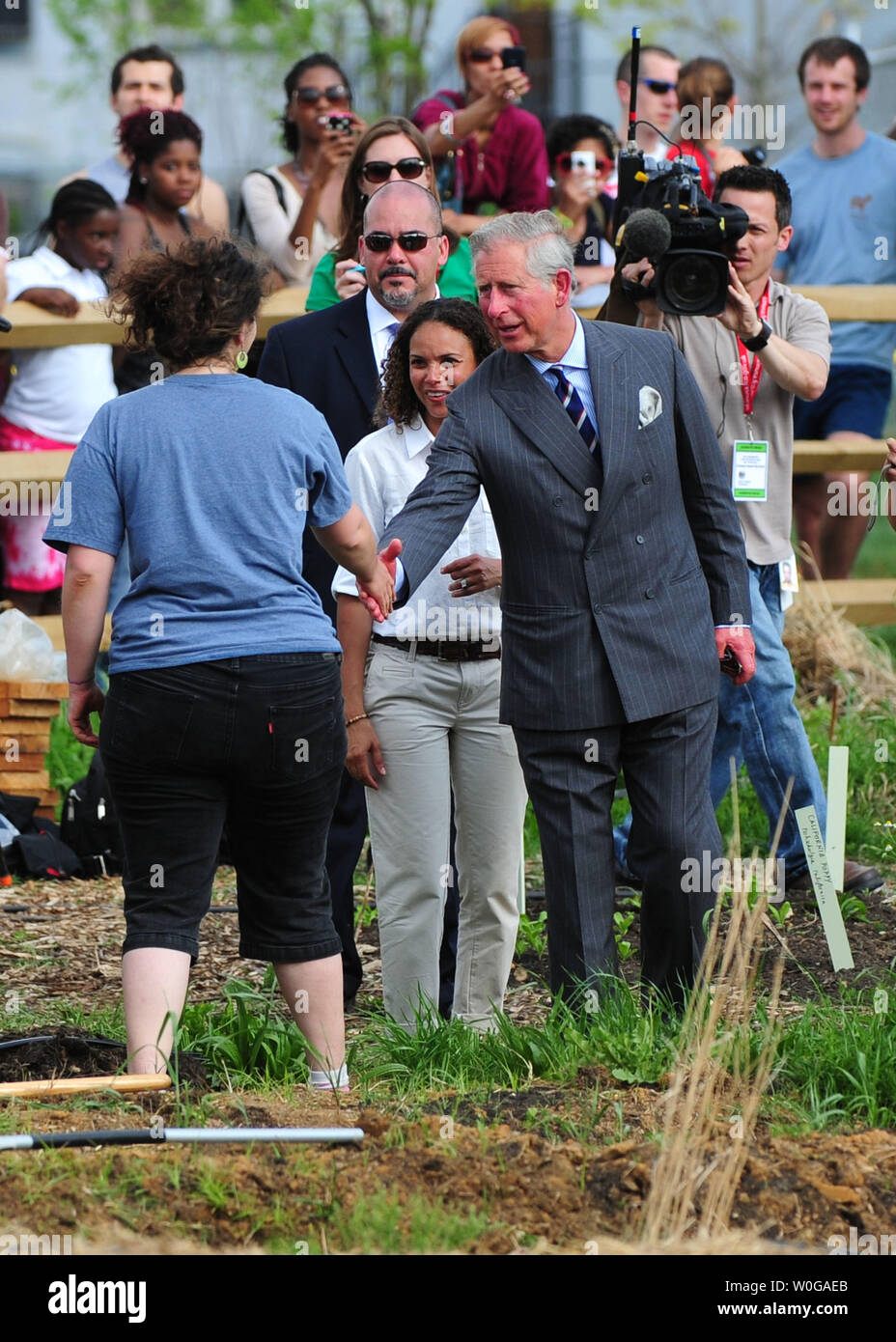 Le Prince Charles de Grande-Bretagne est donné un tour de ville bien commun ferme à Washington, D.C. le 3 mai 2011. UPI/Kevin Dietsch Banque D'Images