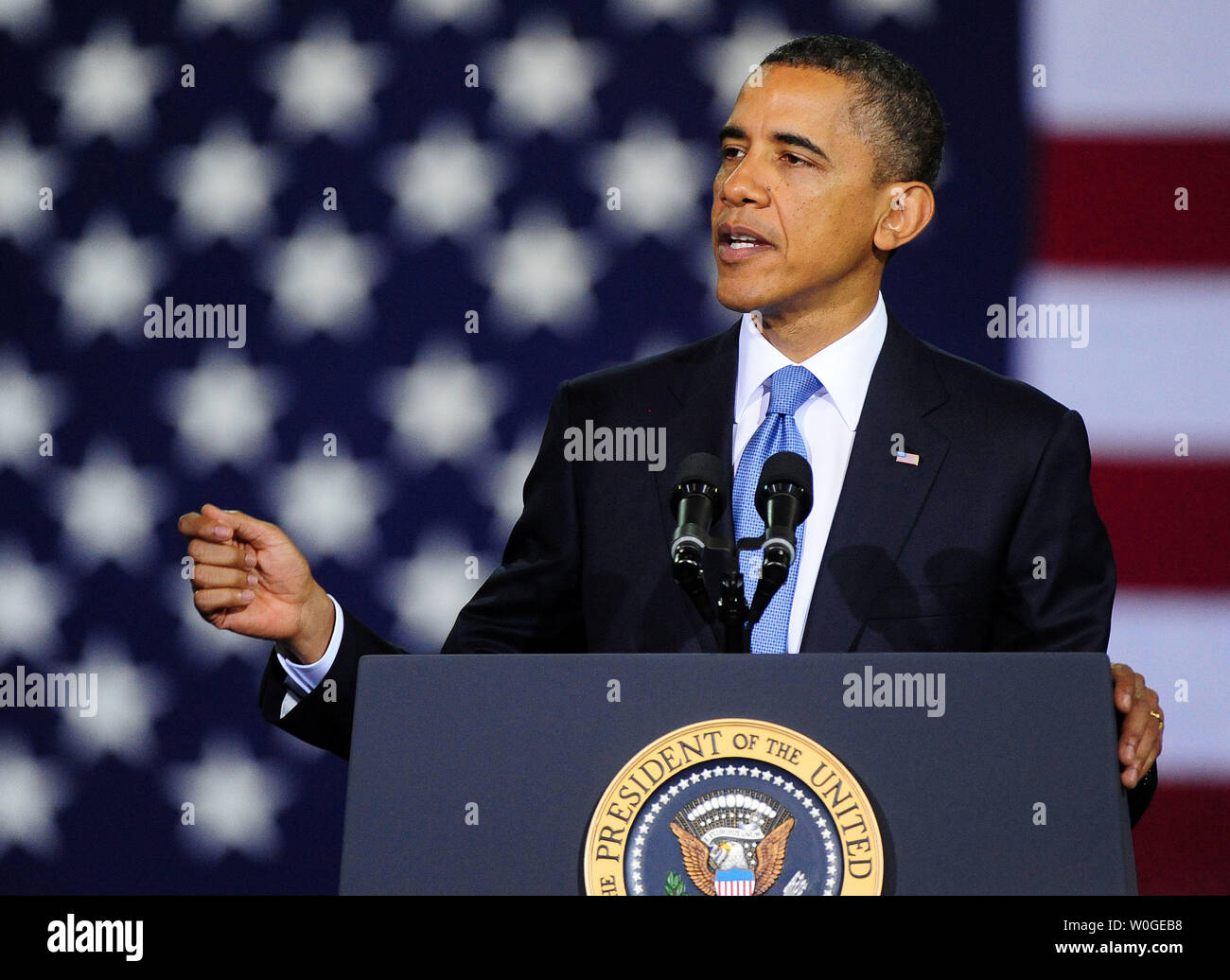 Le président Barack Obama parle à nouveau des normes de rendement énergétique au Walter E. Washington Convention Center à Washington le 29 juillet 2011. Obama a annoncé que les constructeurs se double de l'essence en 2017-2025. UPI/Kevin Dietsch Banque D'Images