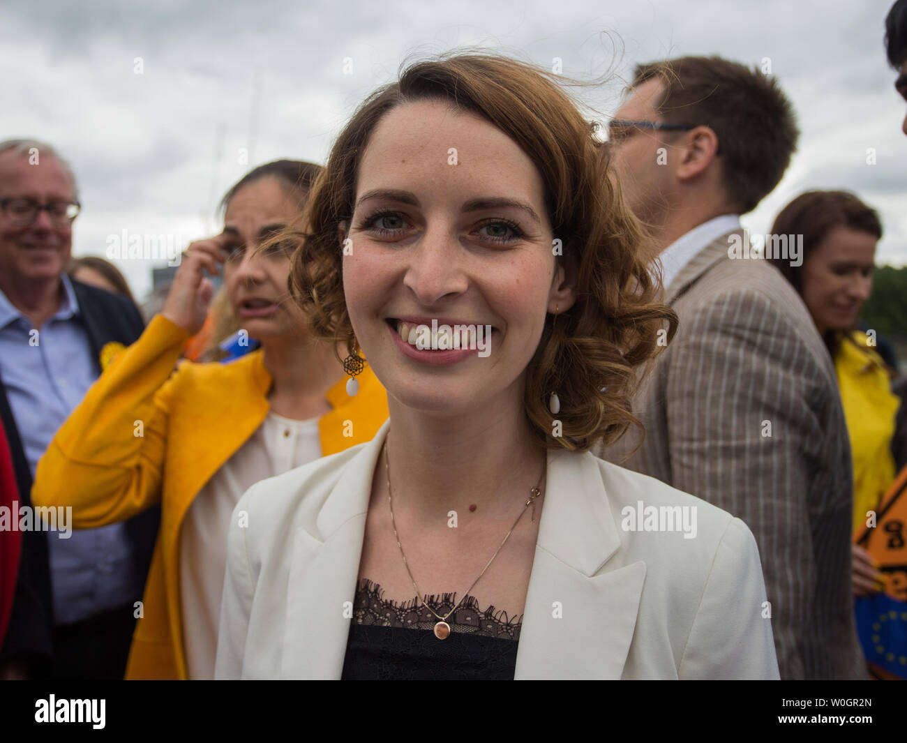 Vince Cable est rejoint par la partie trois nouveaux députés à Londres pour célébrer le meilleur résultat des élections européennes dans l'histoire du parti. Comprend : Luisa Porritt Où : London, Royaume-Uni Quand : 27 mai 2019 Credit : Wheatley/WENN Banque D'Images