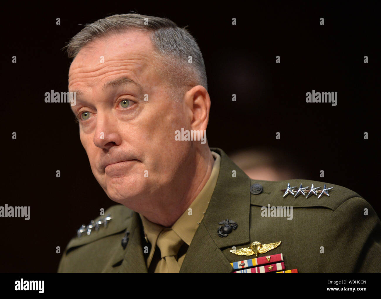 Le général Joseph Dunford Jr., commandant de la Force internationale d'assistance, témoigne sur l'Afghanistan au cours d'une audience du Comité des forces armées du Sénat sur la colline du Capitole le 12 mars 2014 à Washington, D.C. UPI/Kevin Dietsch Banque D'Images