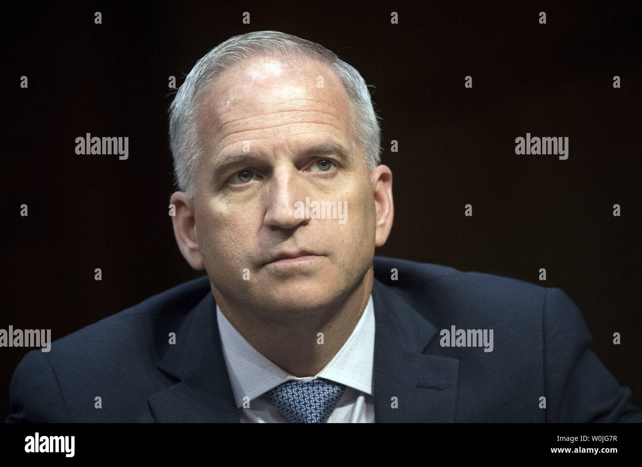 Robert Cardillo, Directeur de la National Geospatial-Intelligence Agency (NGA), témoigne lors d'une audience du comité de renseignement du Sénat sur les menaces à l'échelle mondiale, sur la colline du Capitole à Washington, D.C. le 11 mai 2017. Photo par Kevin Dietsch/UPI Banque D'Images