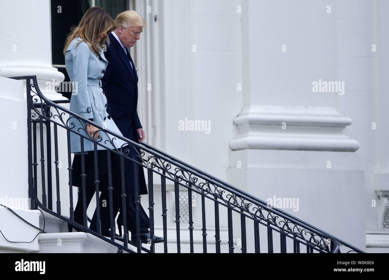 Première Dame Melania Trump et le Président Donald Trump arrivent pour le 2018 Aux Œufs de Pâques à la Maison Blanche à Washington, DC, le 2 avril 2018. Photo par Leigh Vogel/UPI Banque D'Images