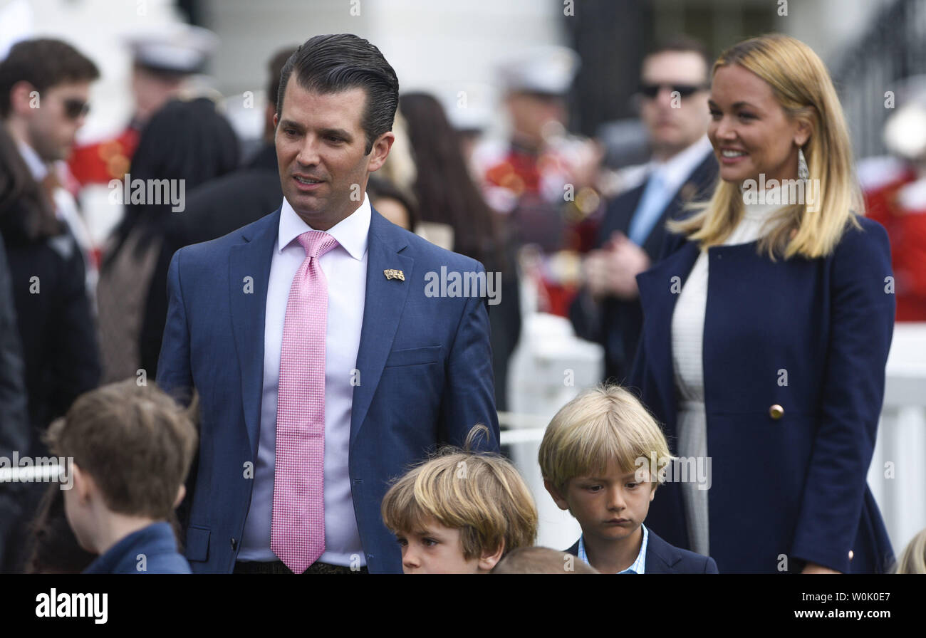 Donald Trump, Jr. et Vanessa Trump 2018 assister à la chasse aux Œufs de Pâques à la Maison Blanche à Washington, DC, le 2 avril 2018. Photo par Leigh Vogel/UPI Banque D'Images