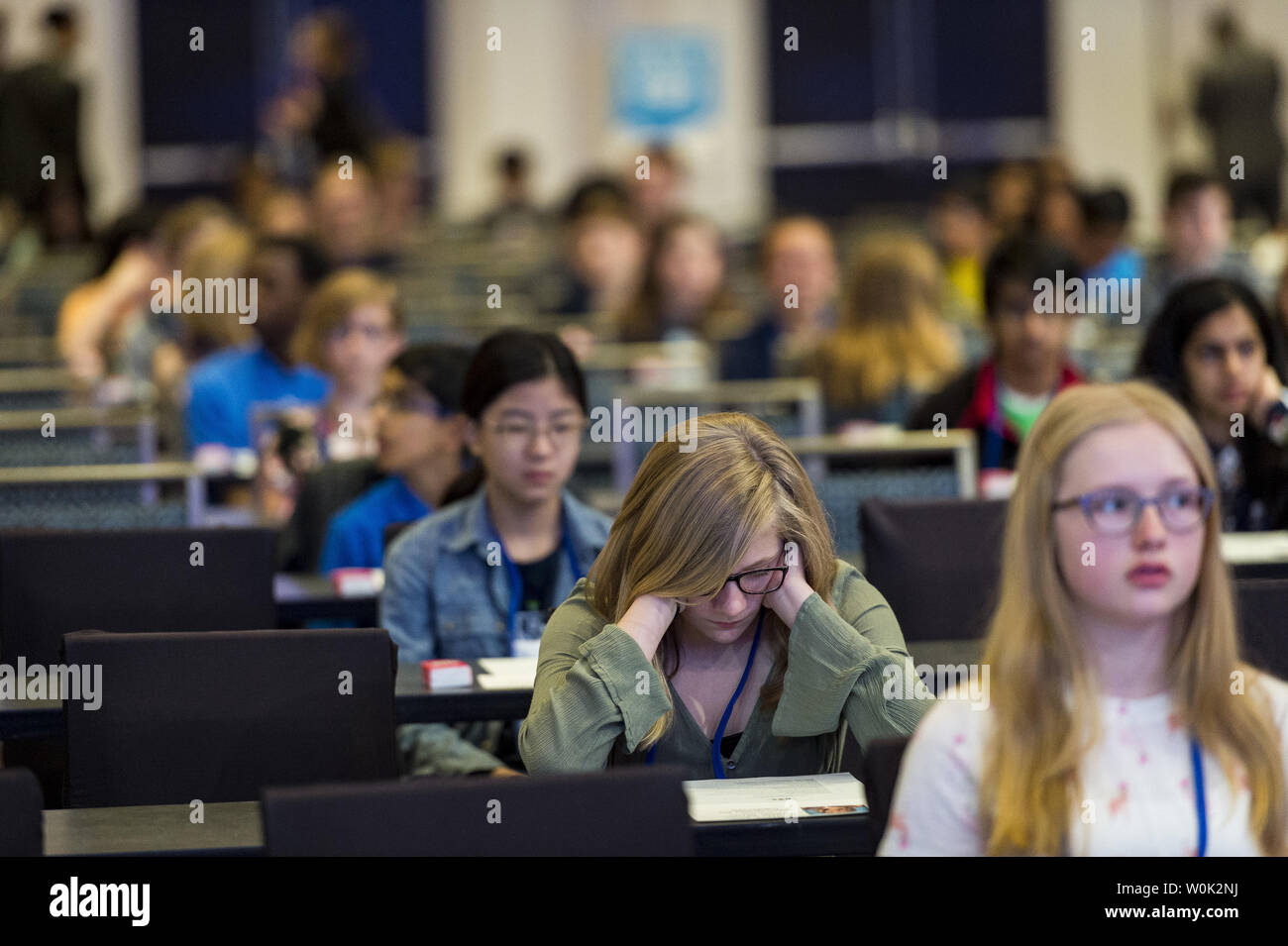 Spellers préparer pour commencer l'avant-test à choix multiples comme le 2018 Scripps National Spelling Bee commence sur le 29 mai 2018 à Oxon Hill, Md, Photo de Pete Marovich/UPI Banque D'Images