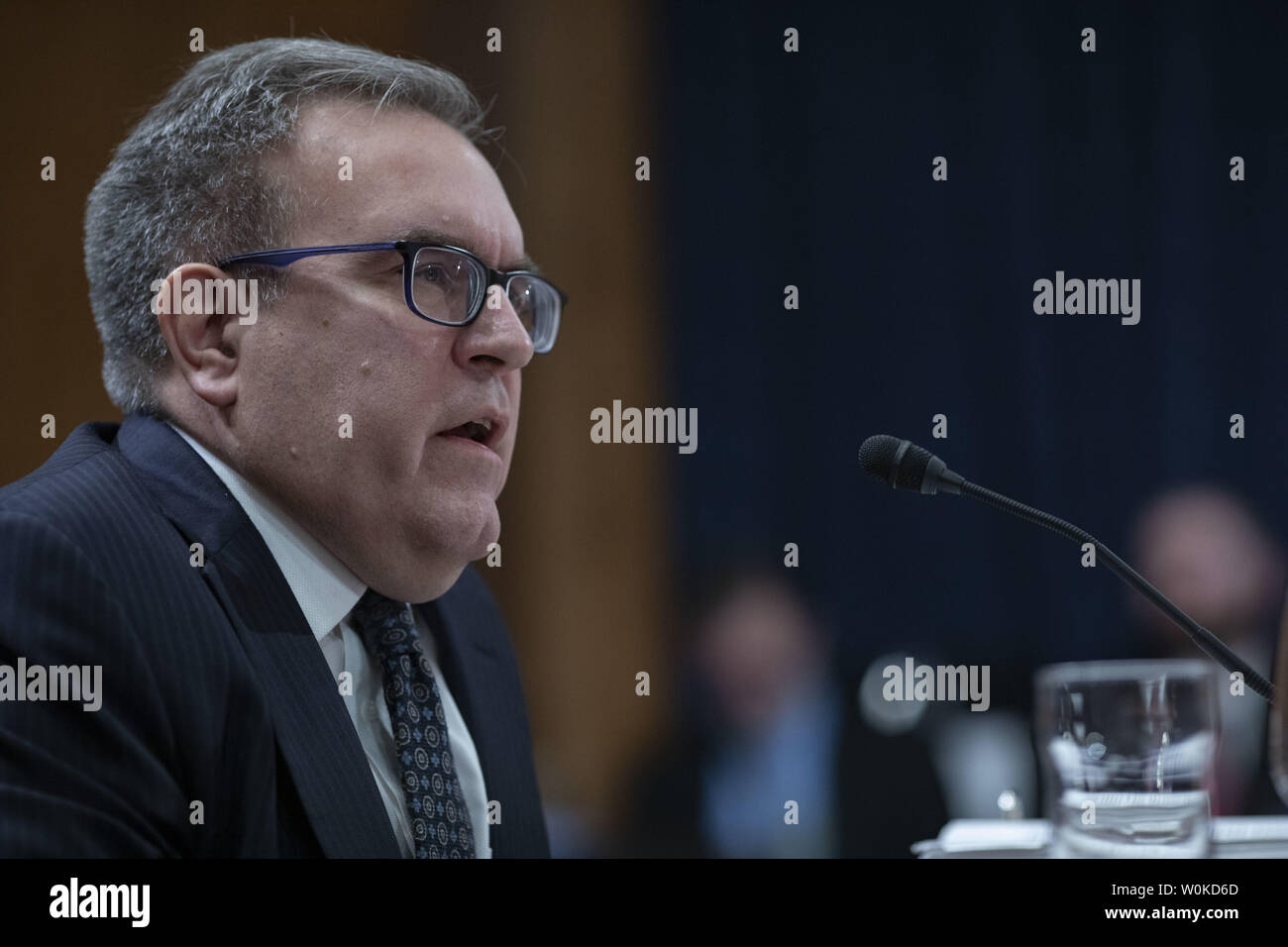 L'EPA Andrew Wheeler Secrétaire intérimaire témoigne au cours de son audience de confirmation devant le comité du Sénat sur l'environnement et des travaux publics sur la colline du Capitole à Washington, DC Le 16 janvier 2019. Wheeler, un ancien lobbyiste de l'industrie du charbon, fait face à une dure bataille de confirmation. Photo par Alex Edelman/UPI Banque D'Images