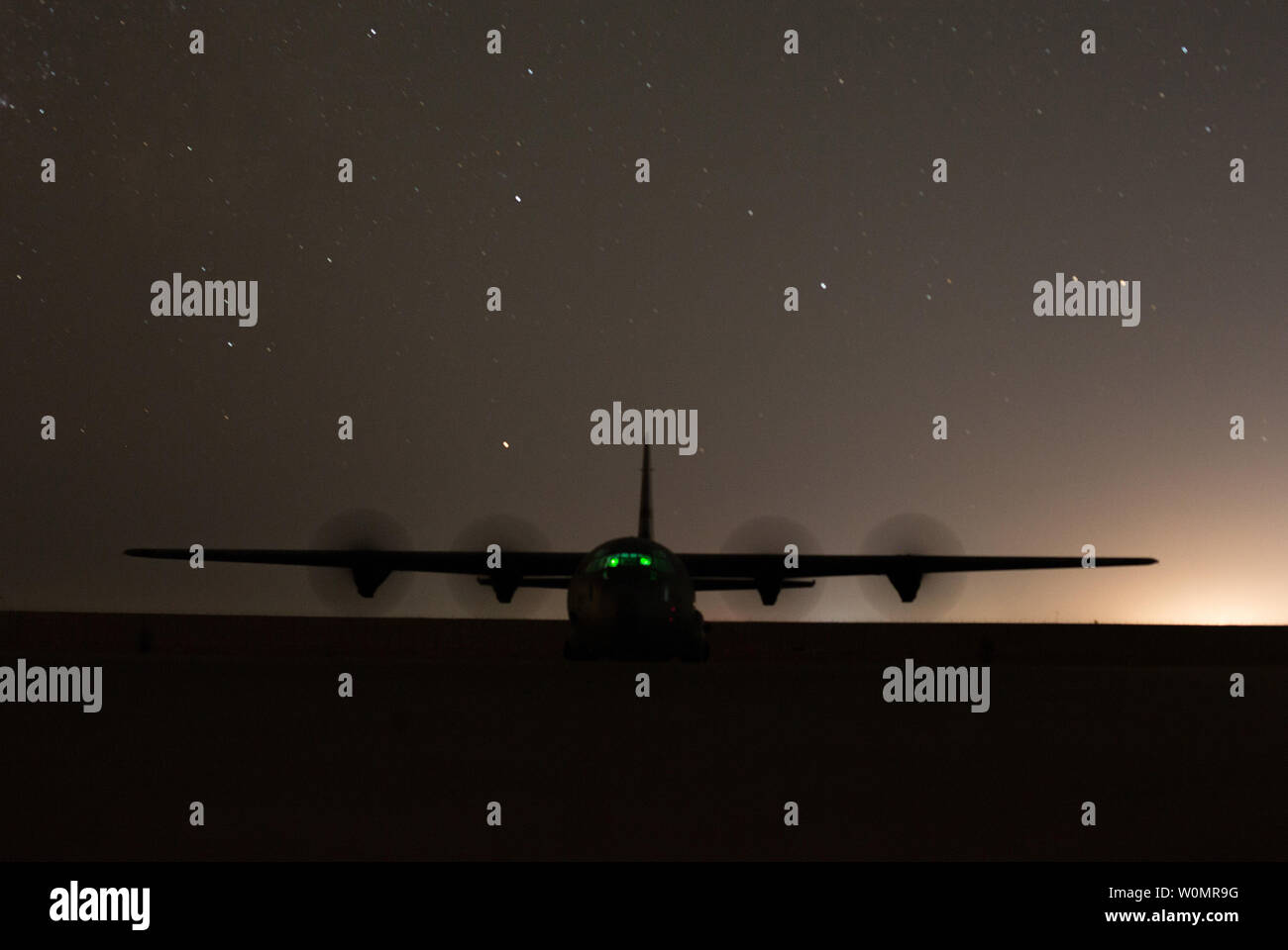 Couloir Aerien Banque D Image Et Photos Alamy Couloir Aerien Banque D Image Et Photos Alamy